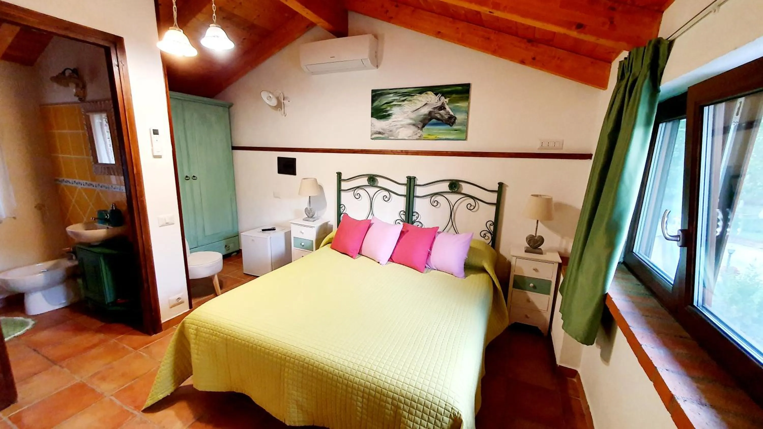 Photo of the whole room, Bed in AGRITURISMO iL PIOPPETO