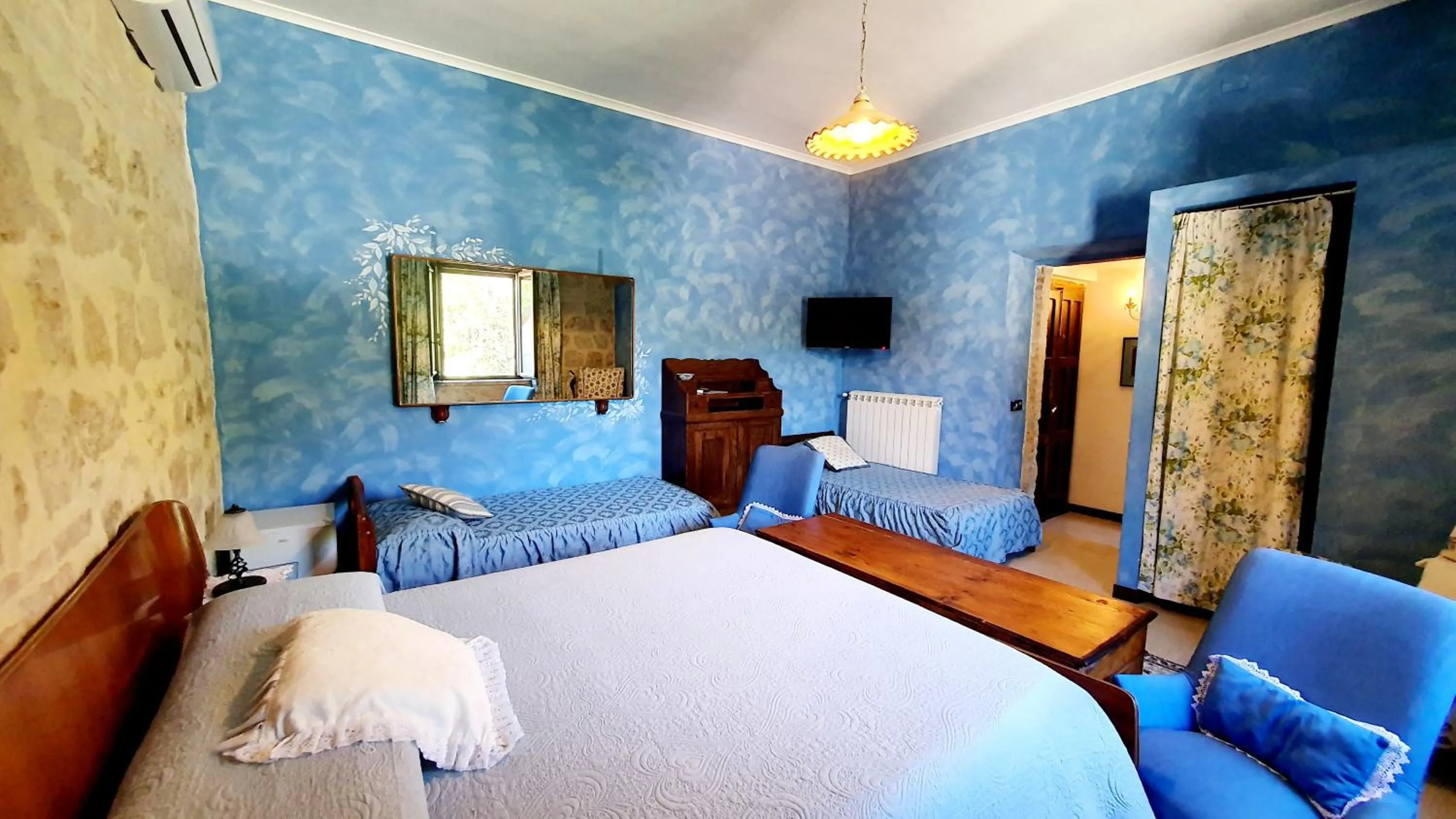 Photo of the whole room, Bed in AGRITURISMO iL PIOPPETO