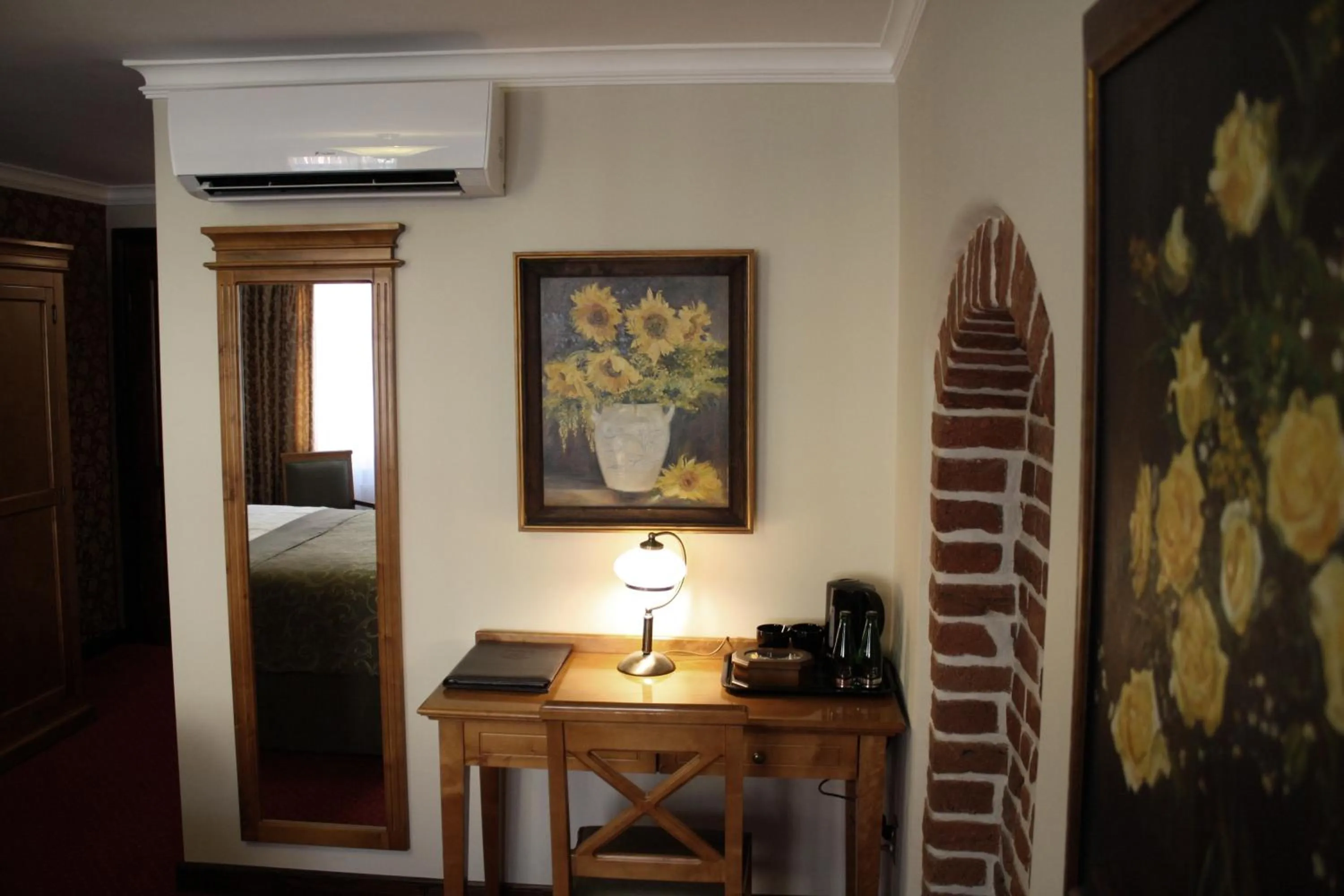 Photo of the whole room in Hotel Petite Fleur - Adults only ! Air-Conditioning !