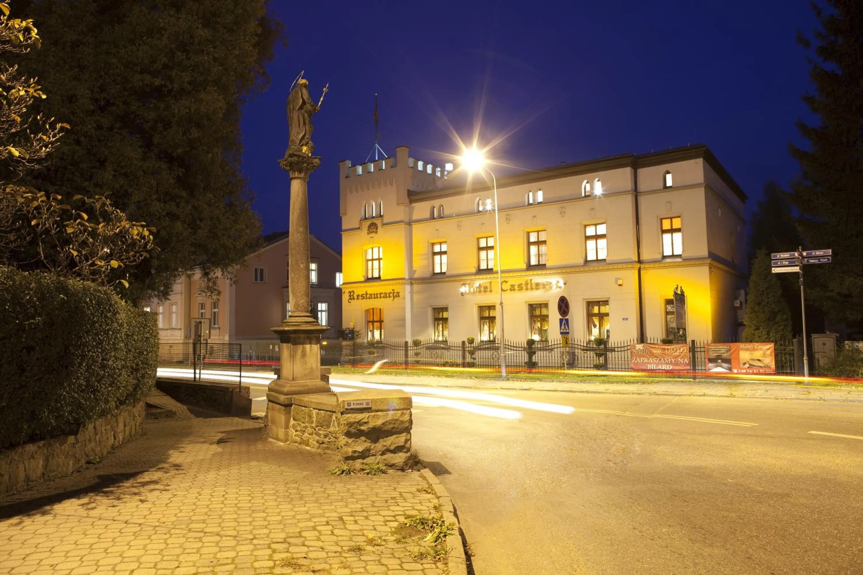 Facade/entrance in Hotel i Restauracja Castle