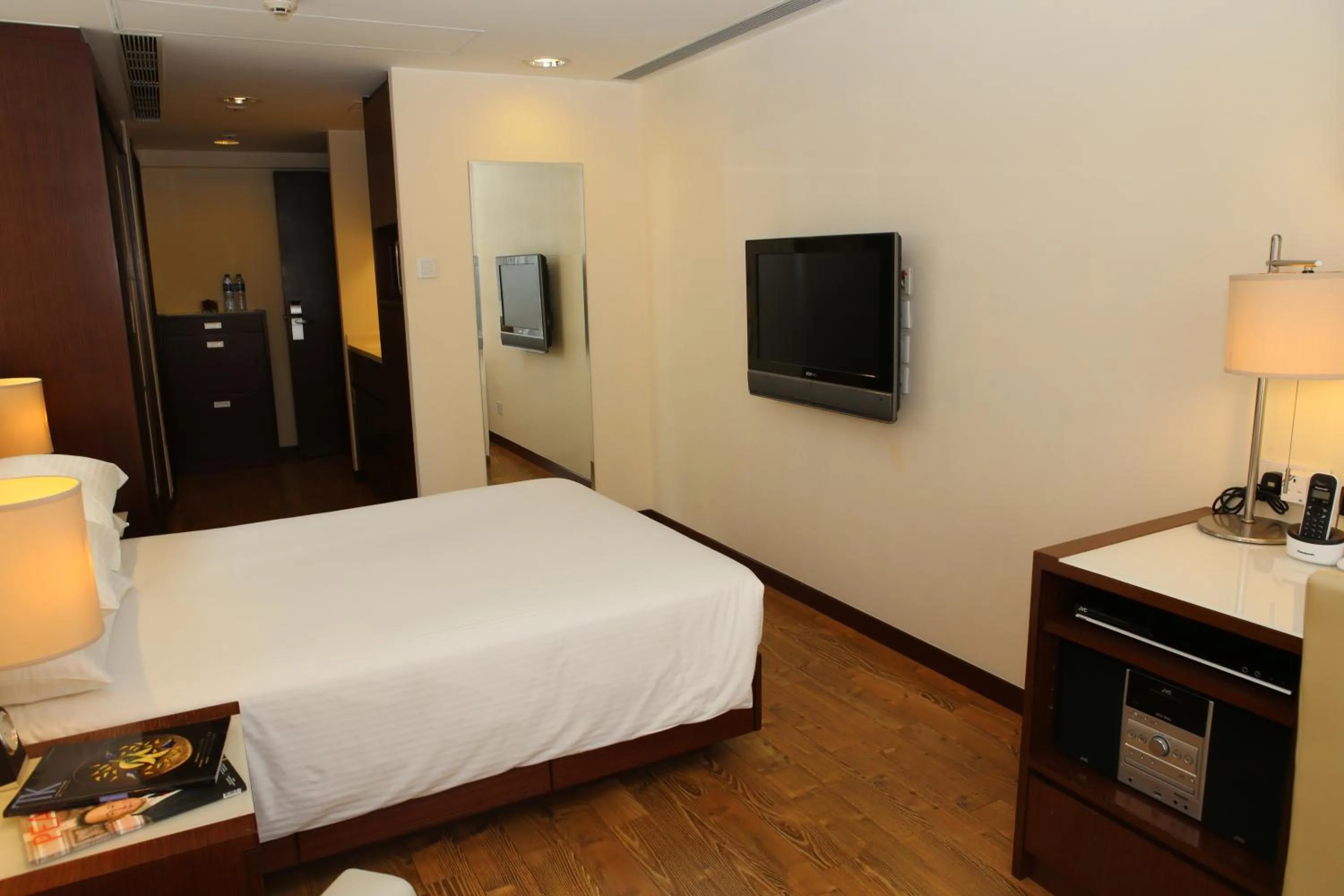 Photo of the whole room in 218 Apartment