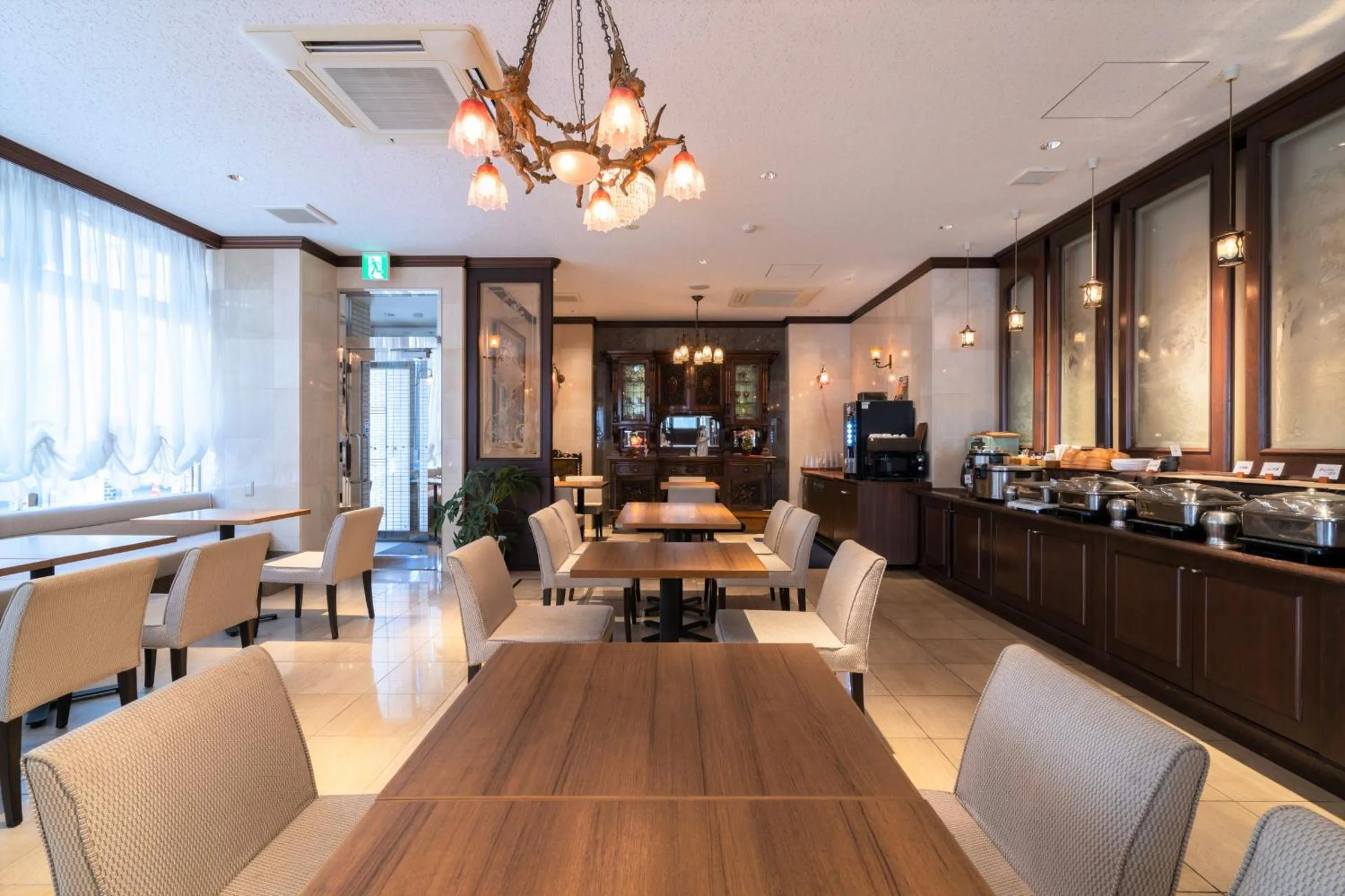 Restaurant/places to eat in Hotel Katsuyama Premiere