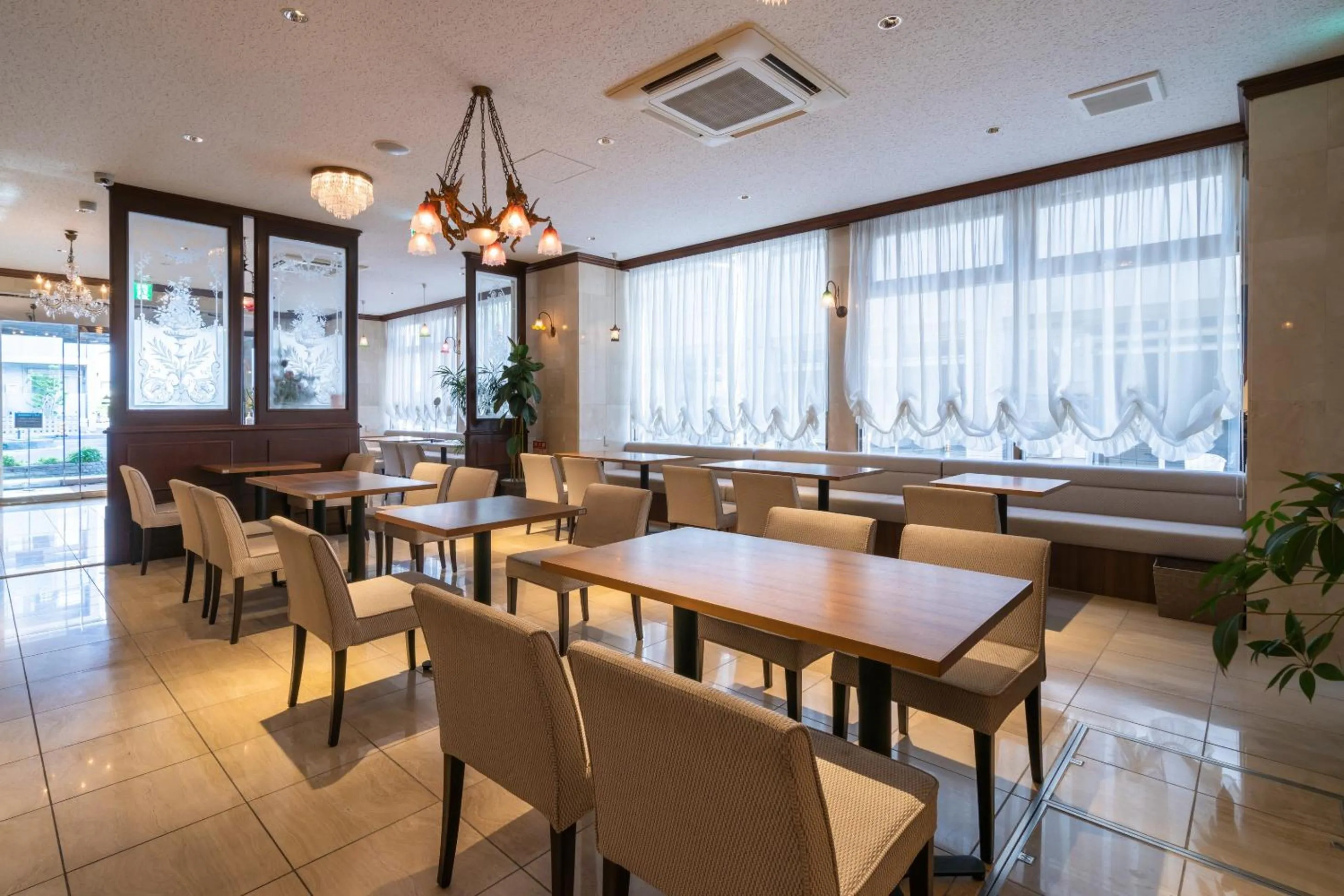 Restaurant/places to eat in Hotel Katsuyama Premiere
