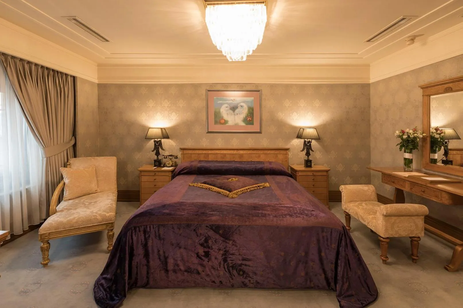 Bed in Zorlu Grand Hotel Trabzon