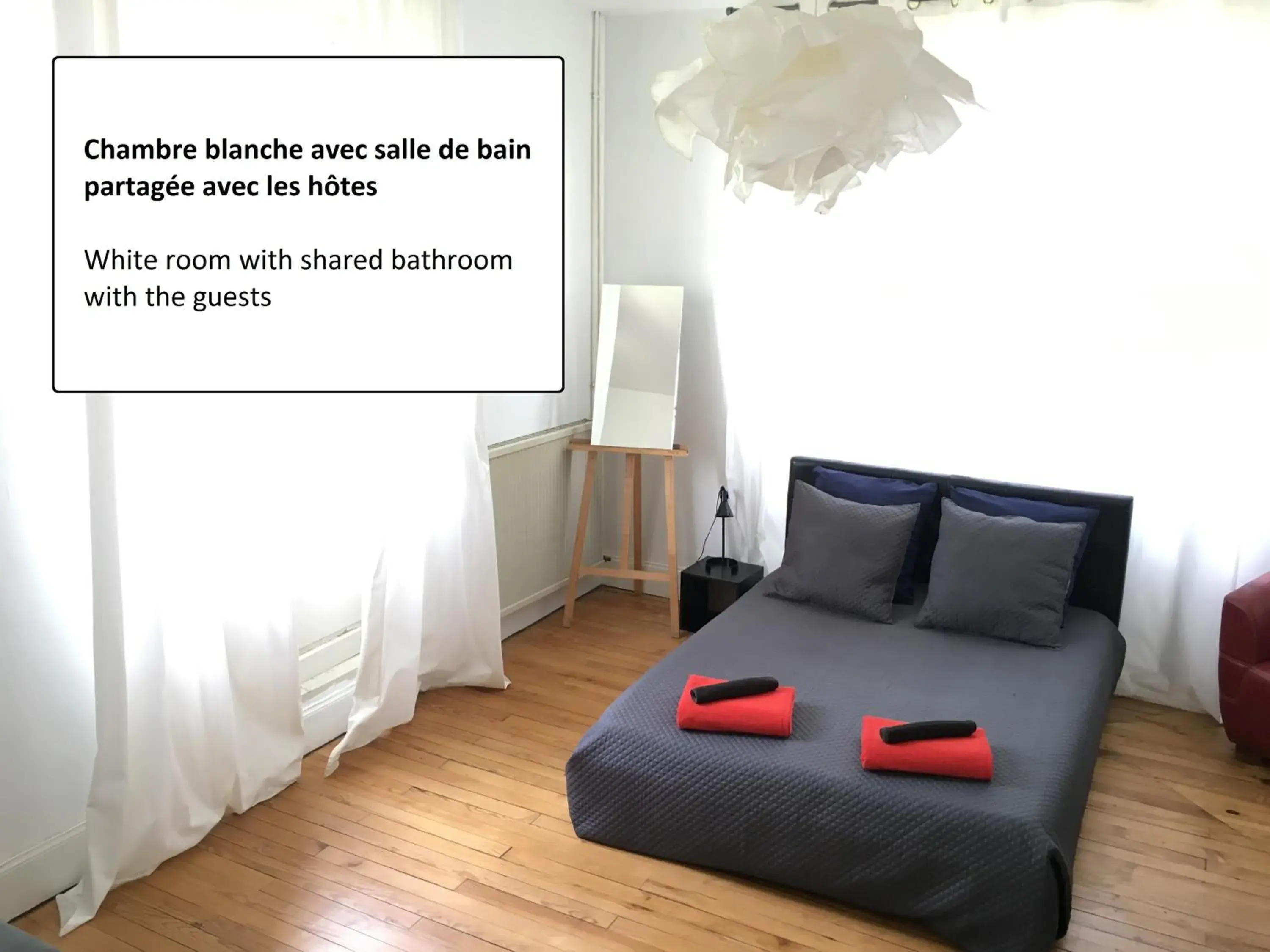 Triple Room with Shared Bathroom - single occupancy in Chez Dan et Véro - Chambre d'hôte Triple Room with Shared Bathroom - single occupancy in Chez Dan et Véro - Chambre d'hôte