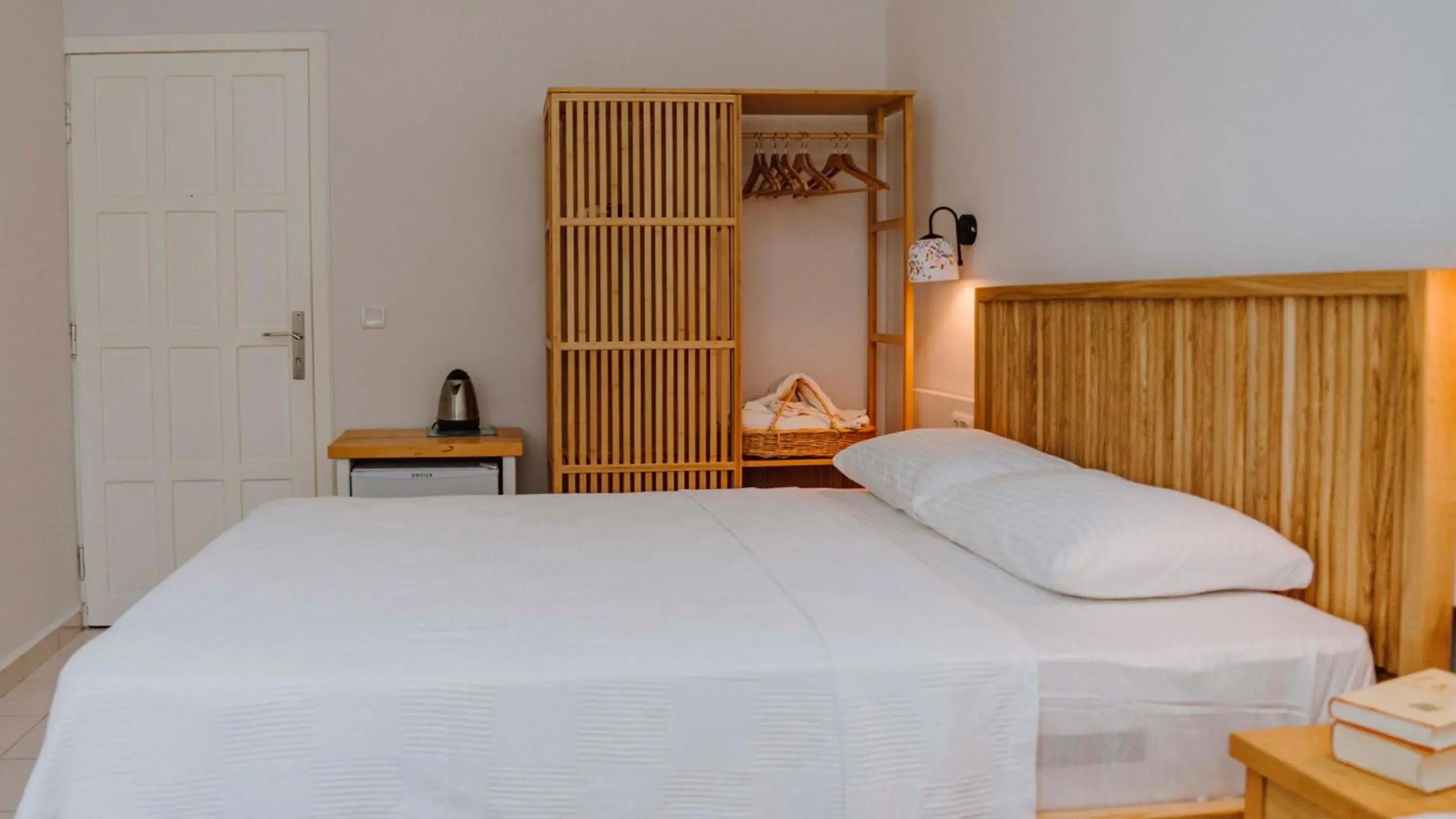 Deluxe Triple Room in Golden Lighthouse Hotel Deluxe Triple Room in Golden Lighthouse Hotel