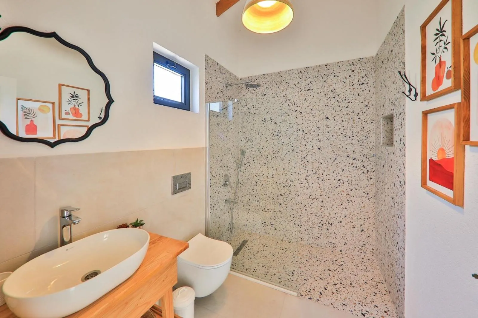 Golden Lighthouse Hotel