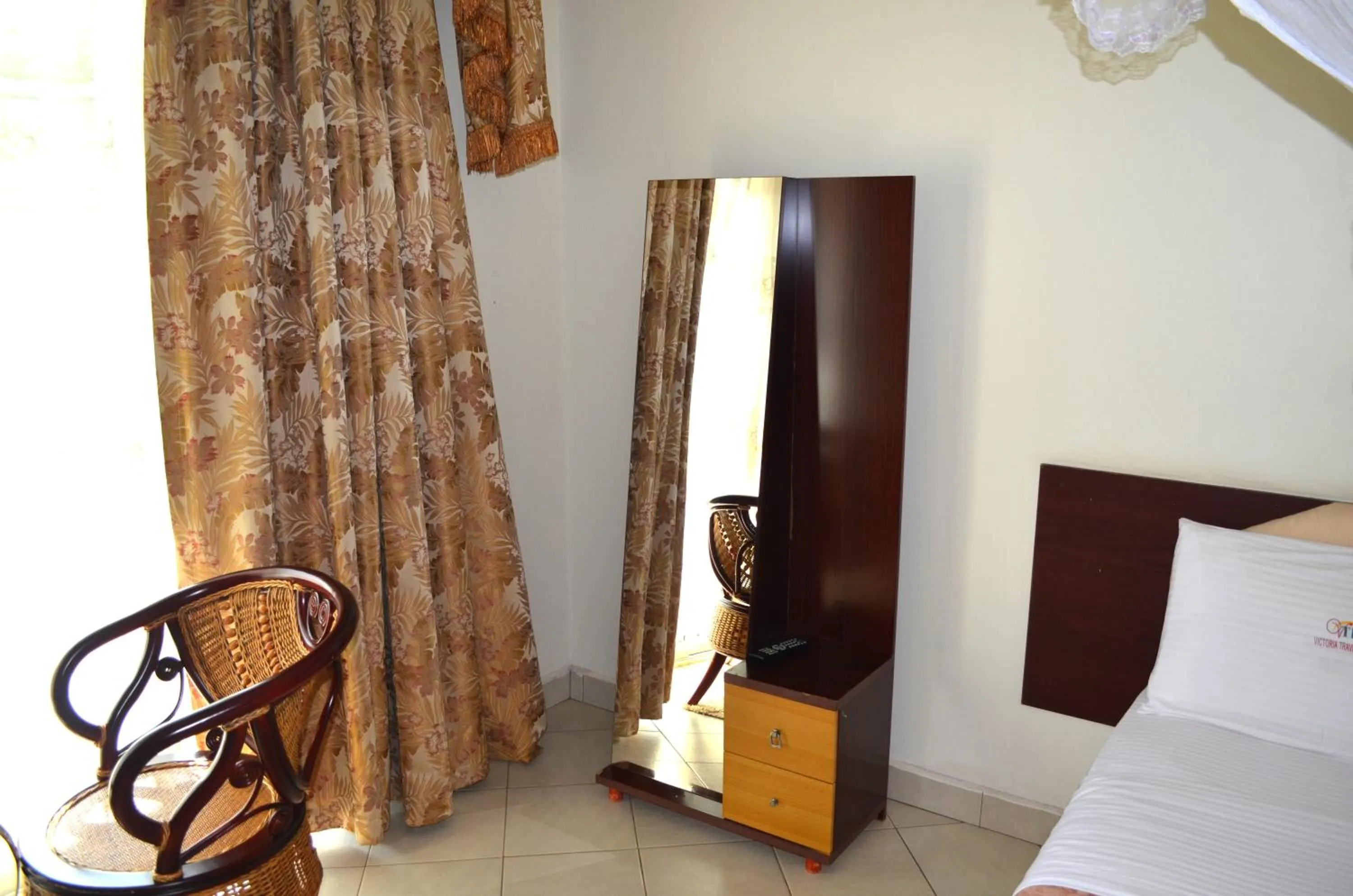 Area and facilities in Victoria Travel Hotel