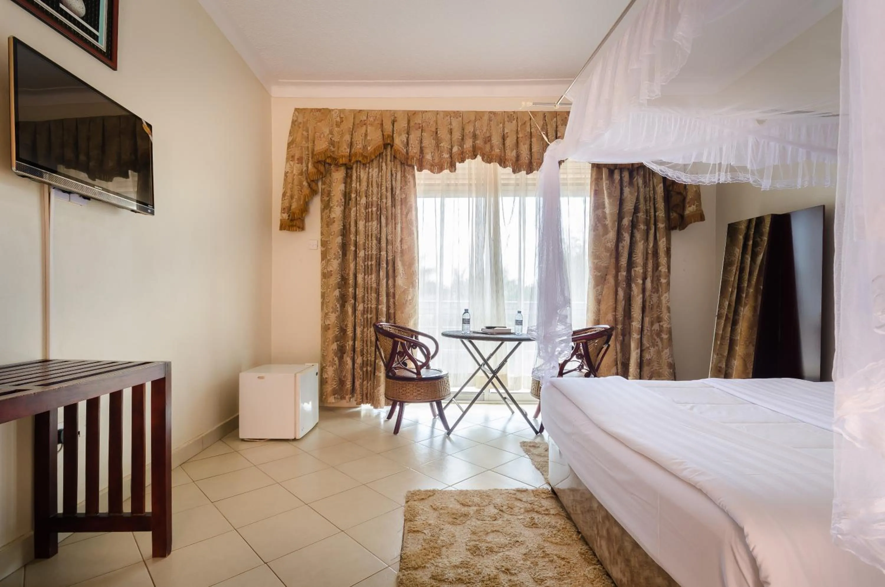 Seating area in Victoria Travel Hotel