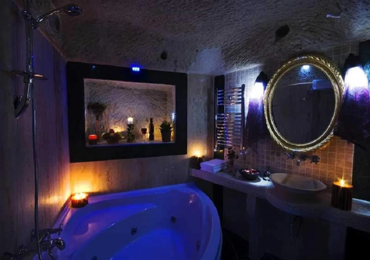 Hot Tub in Cappadocia Perimasali Cave Hotel