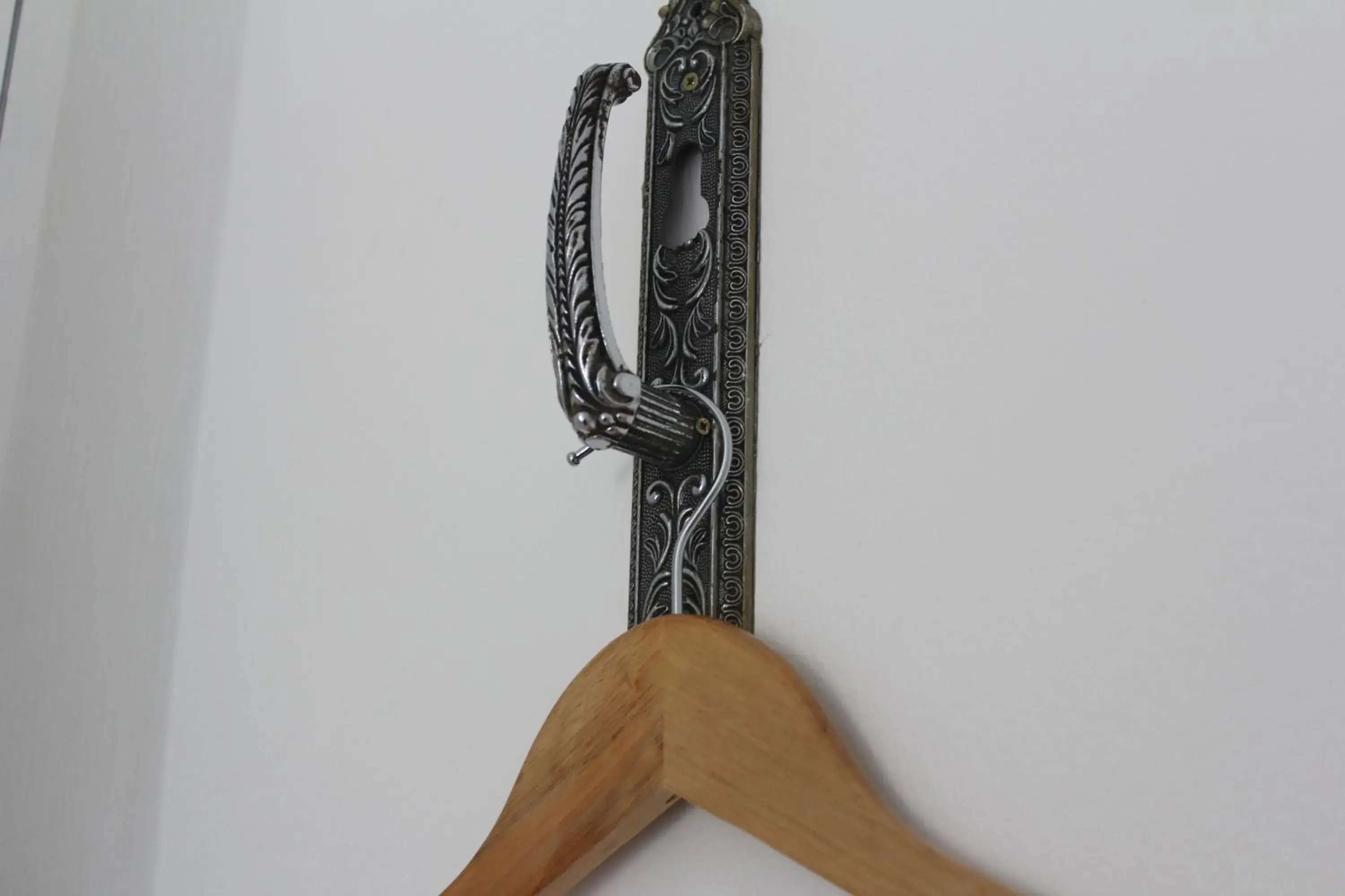 Standard Suite in Nine Senses Standard Suite in Nine Senses