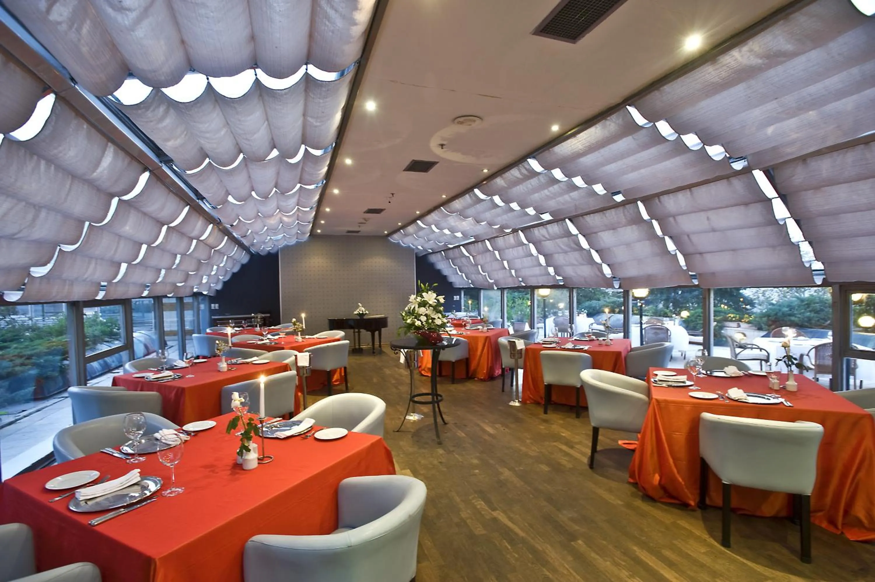 Restaurant/Places to Eat in Kervansaray Thermal Convention Center & Spa