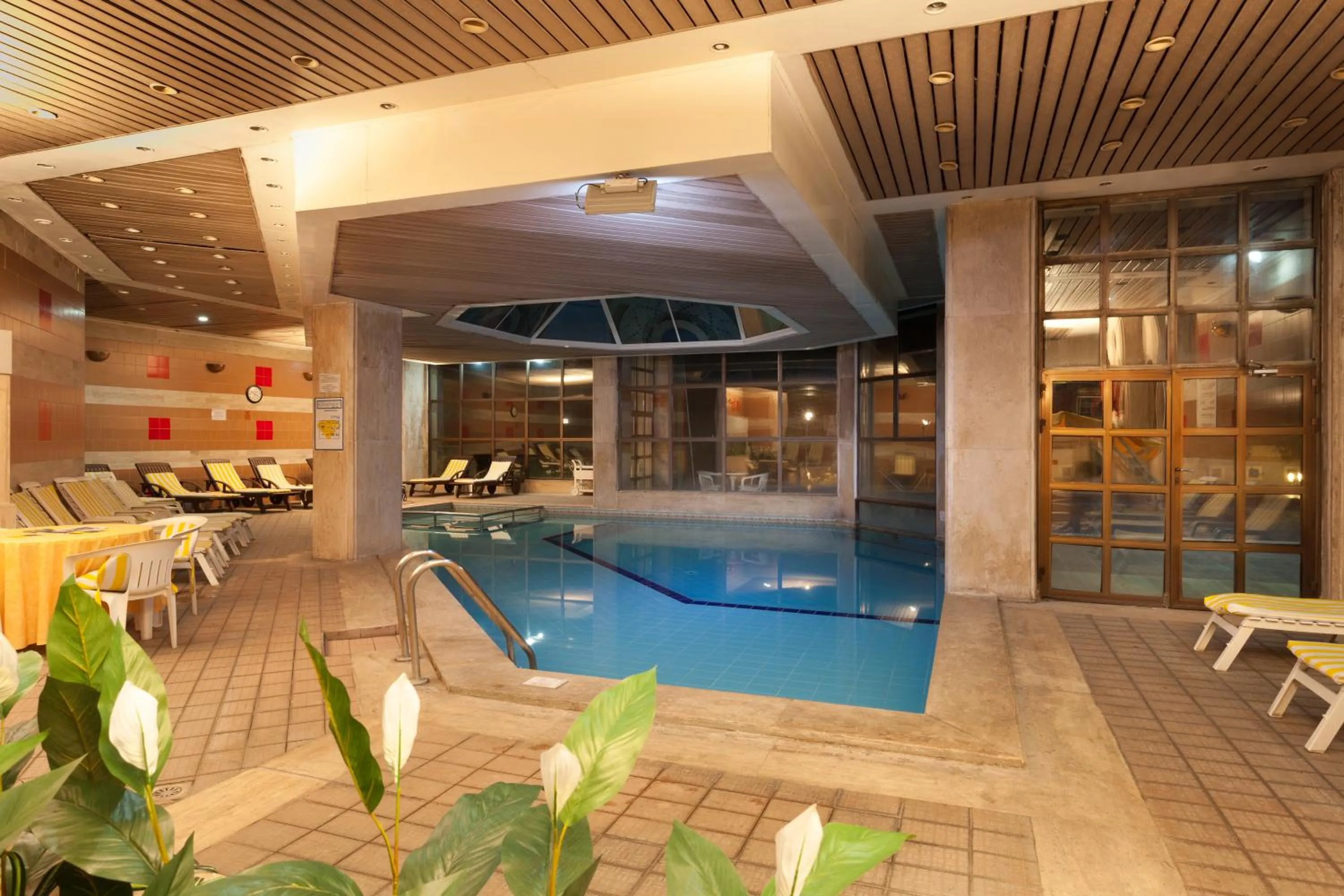 Swimming Pool in Kervansaray Thermal Convention Center & Spa