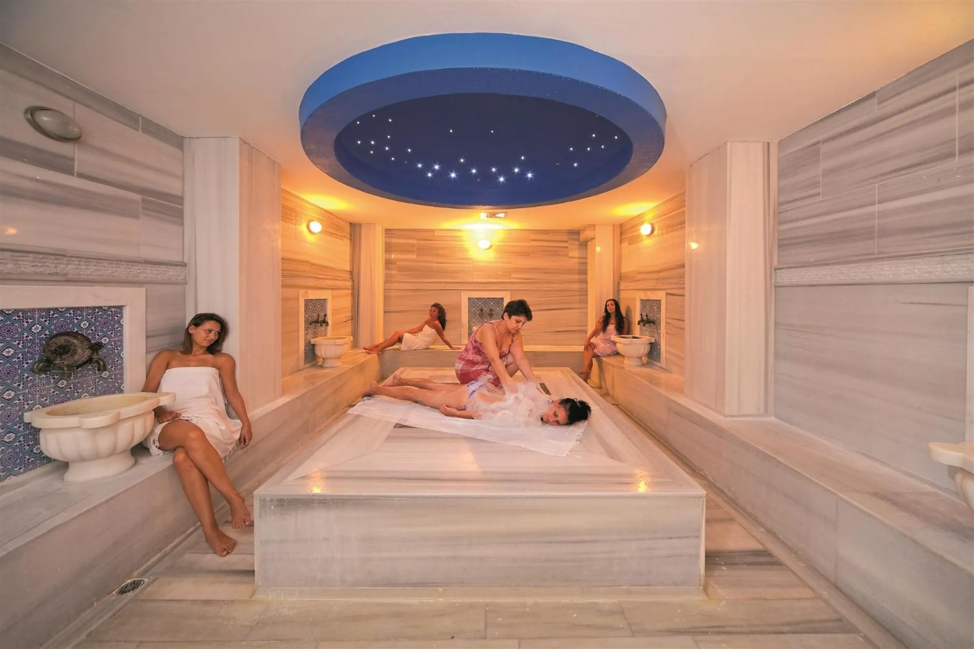 Public Bath in Hotel Akbulut & Spa