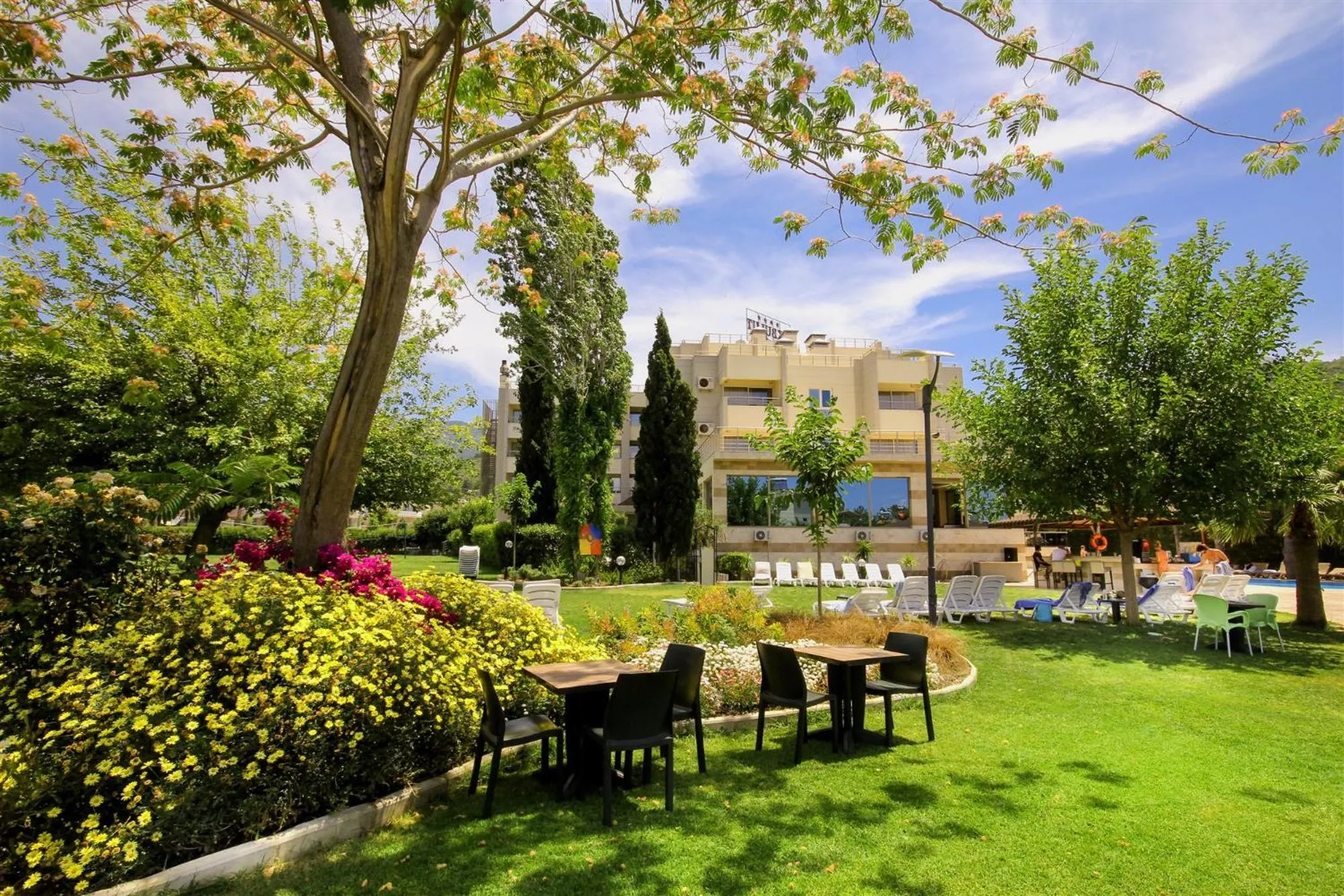 Garden view in Hotel Akbulut & Spa