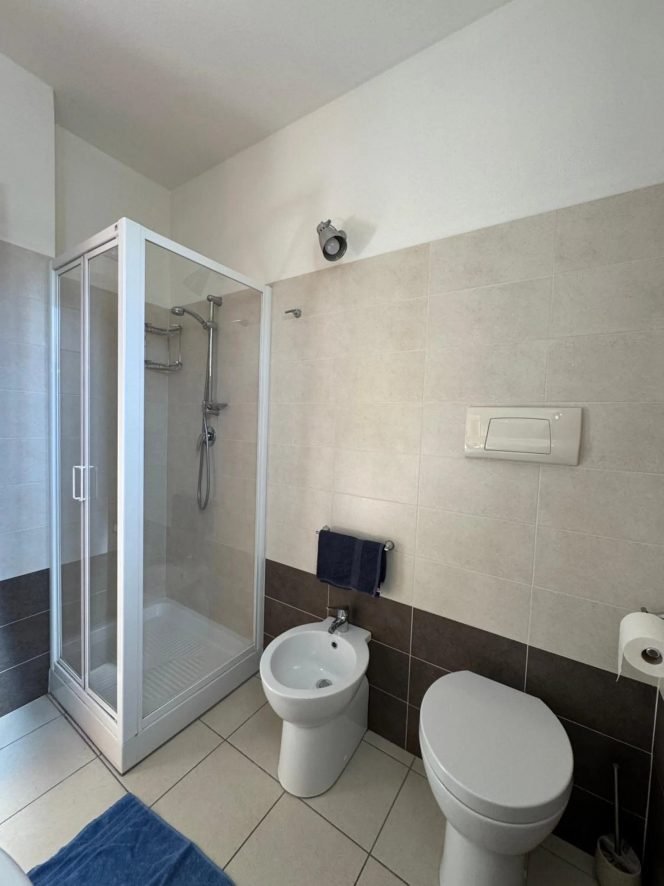 Toilet in Sa Mamma e Sole B&B