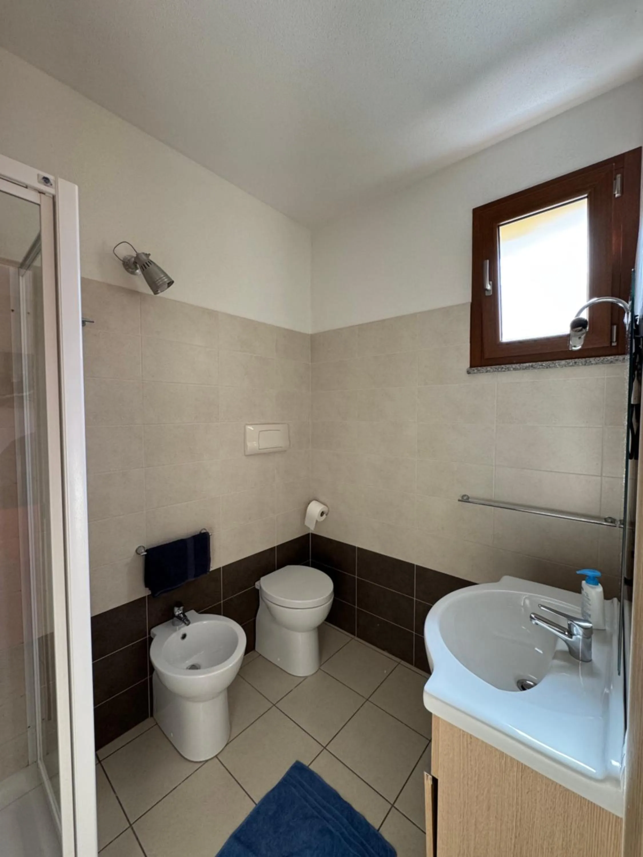 Shower in Sa Mamma e Sole B&B