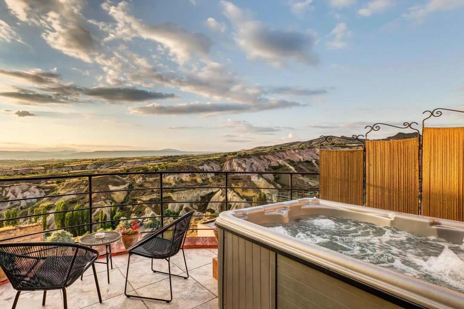 Photo of the whole room in Taskonaklar