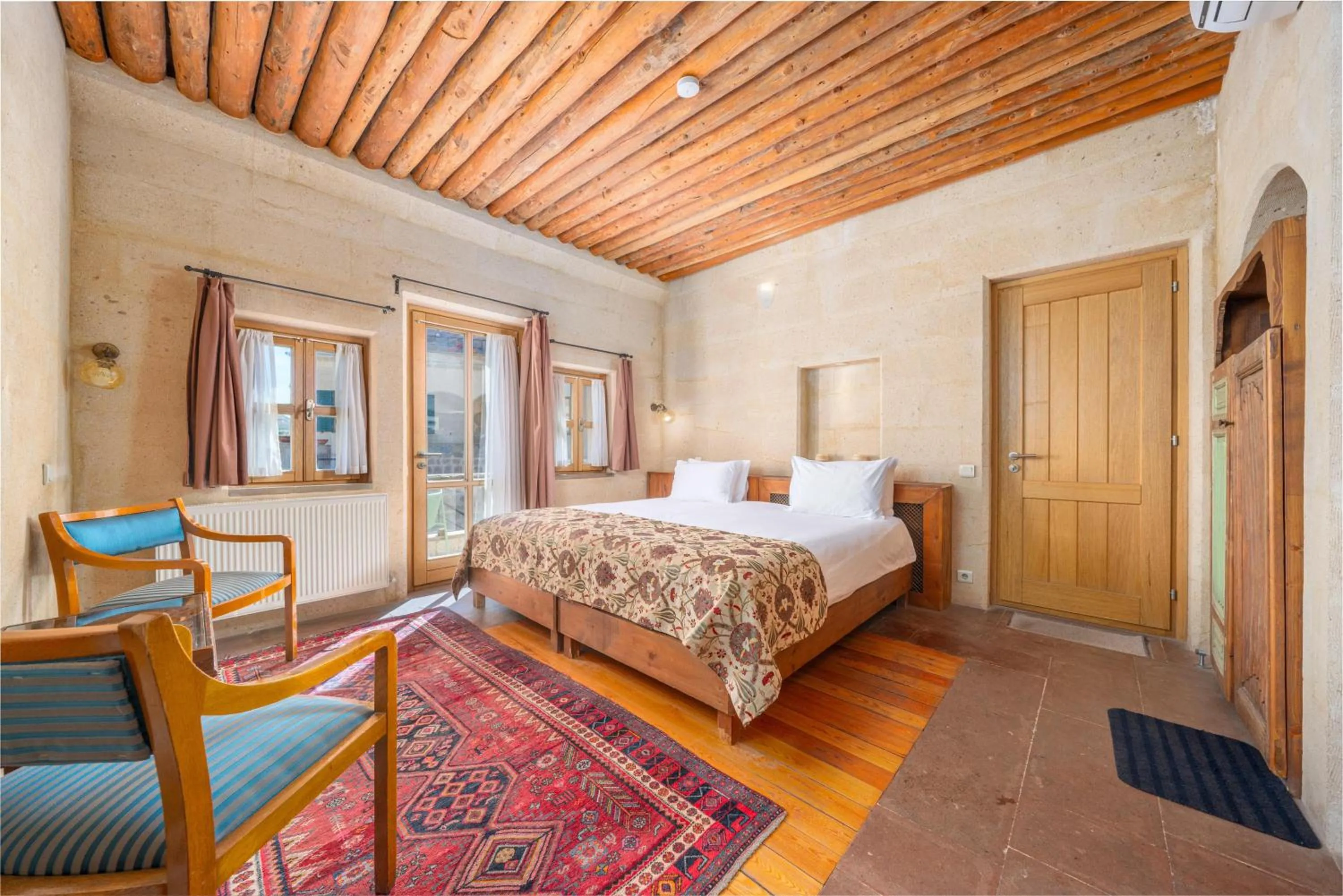 Photo of the whole room, Bed in Taskonaklar