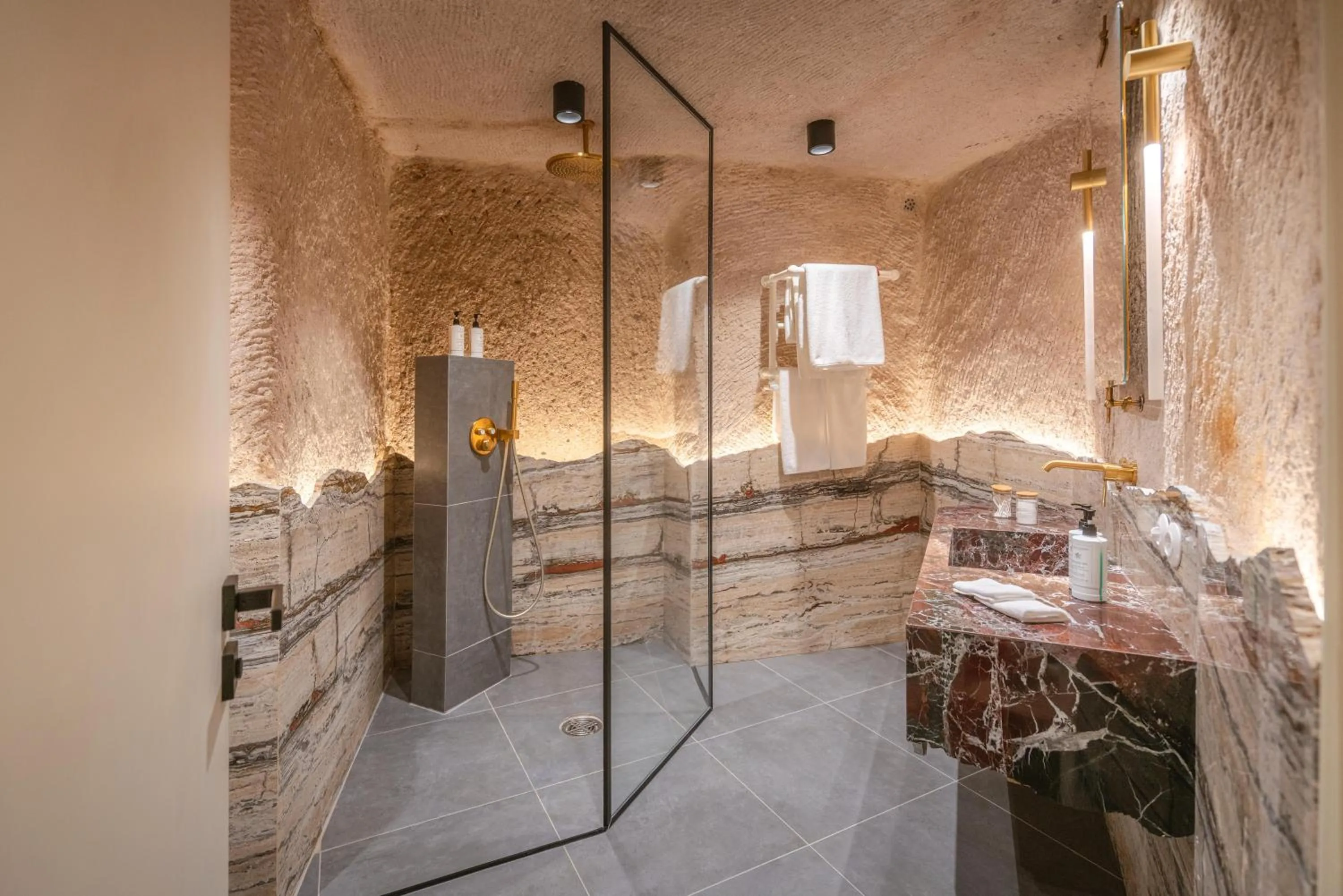 Bathroom in Taskonaklar