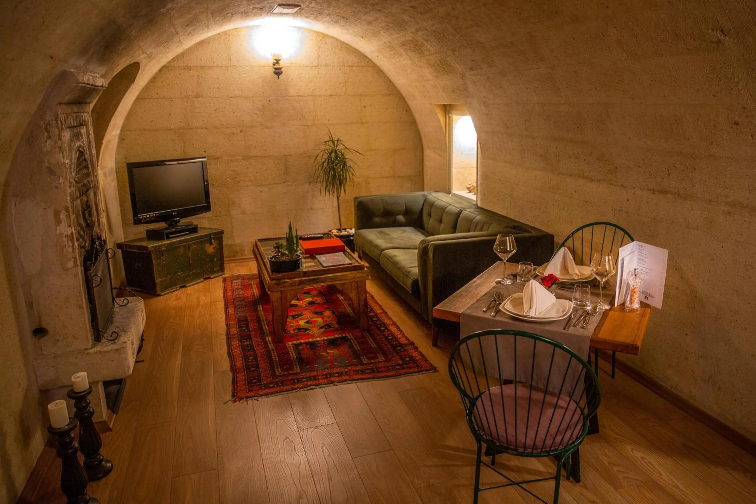 Photo of the whole room in Taskonaklar