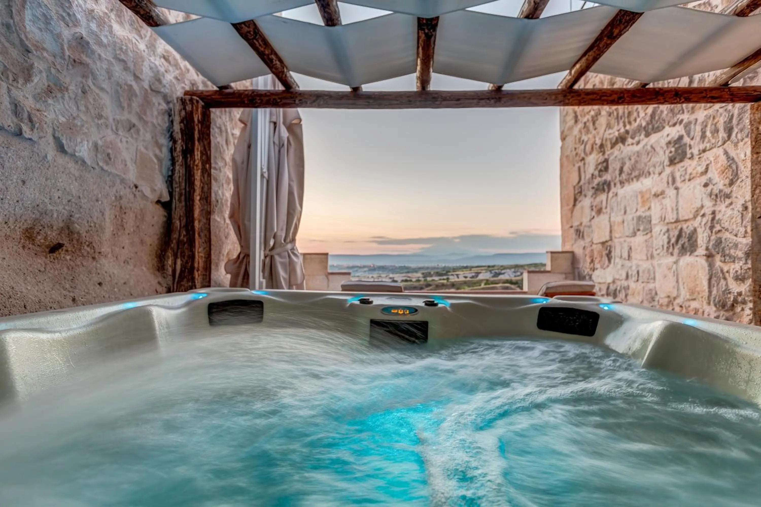 Photo of the whole room in Taskonaklar