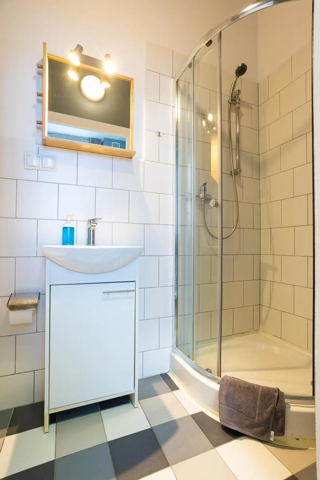 Shower in Moon Hostel Gdańsk