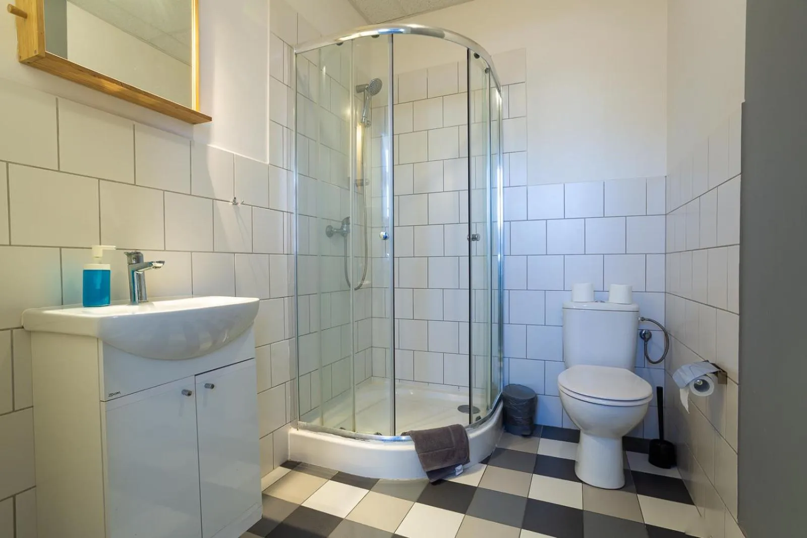 Shower in Moon Hostel Gdańsk