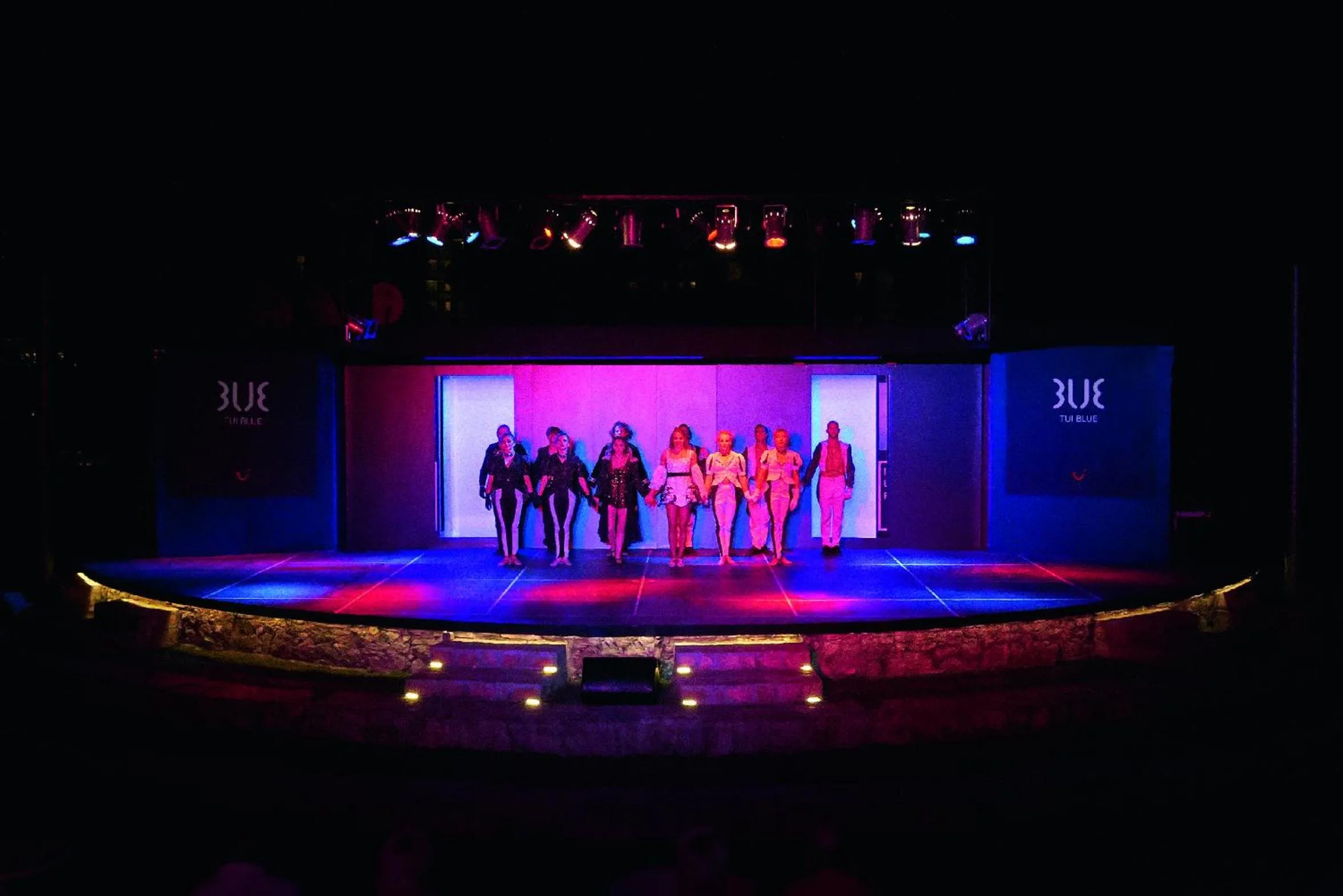 Evening entertainment in TUI BLUE Sarigerme Park