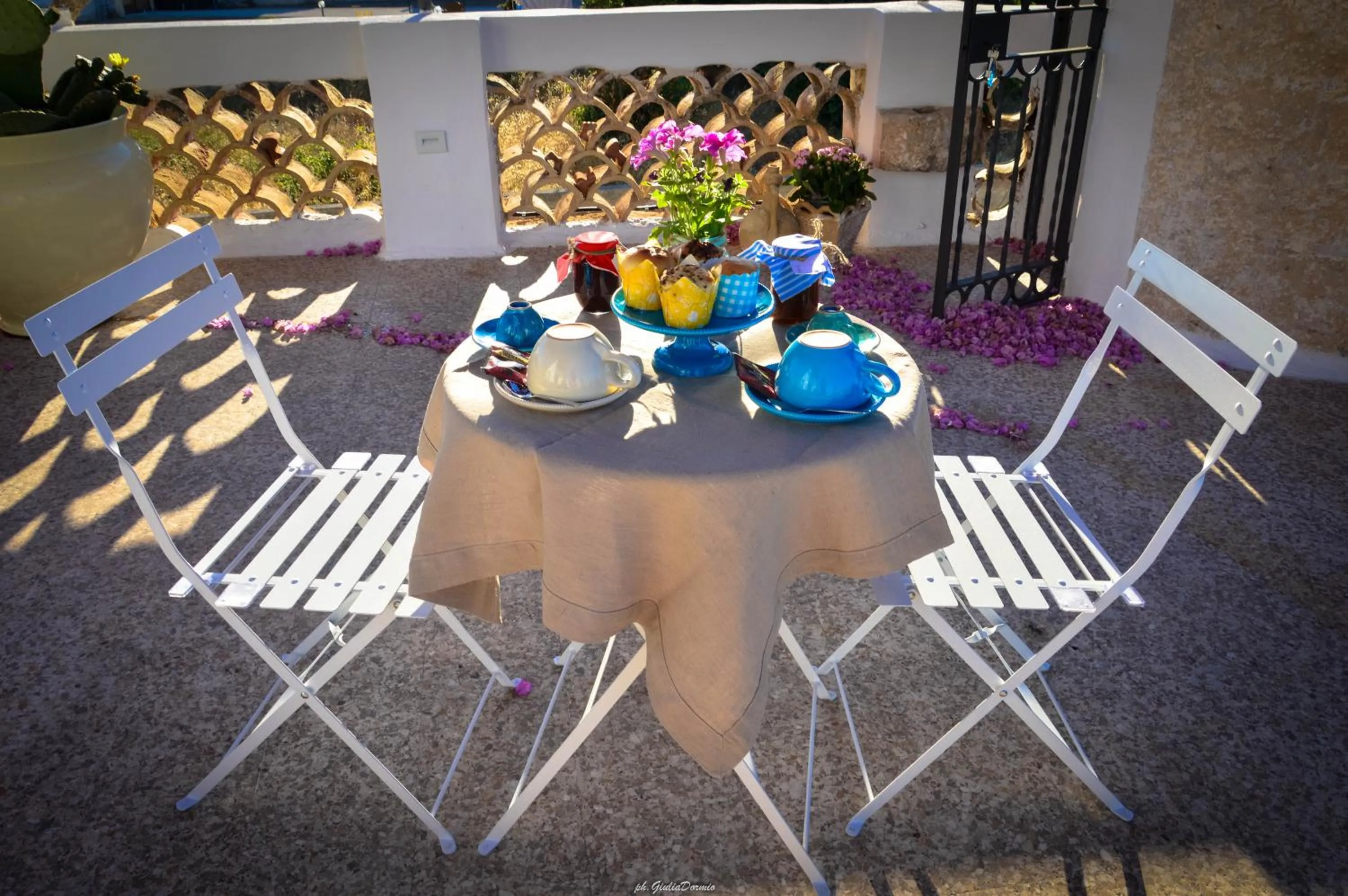 Italian breakfast in Le Garitte