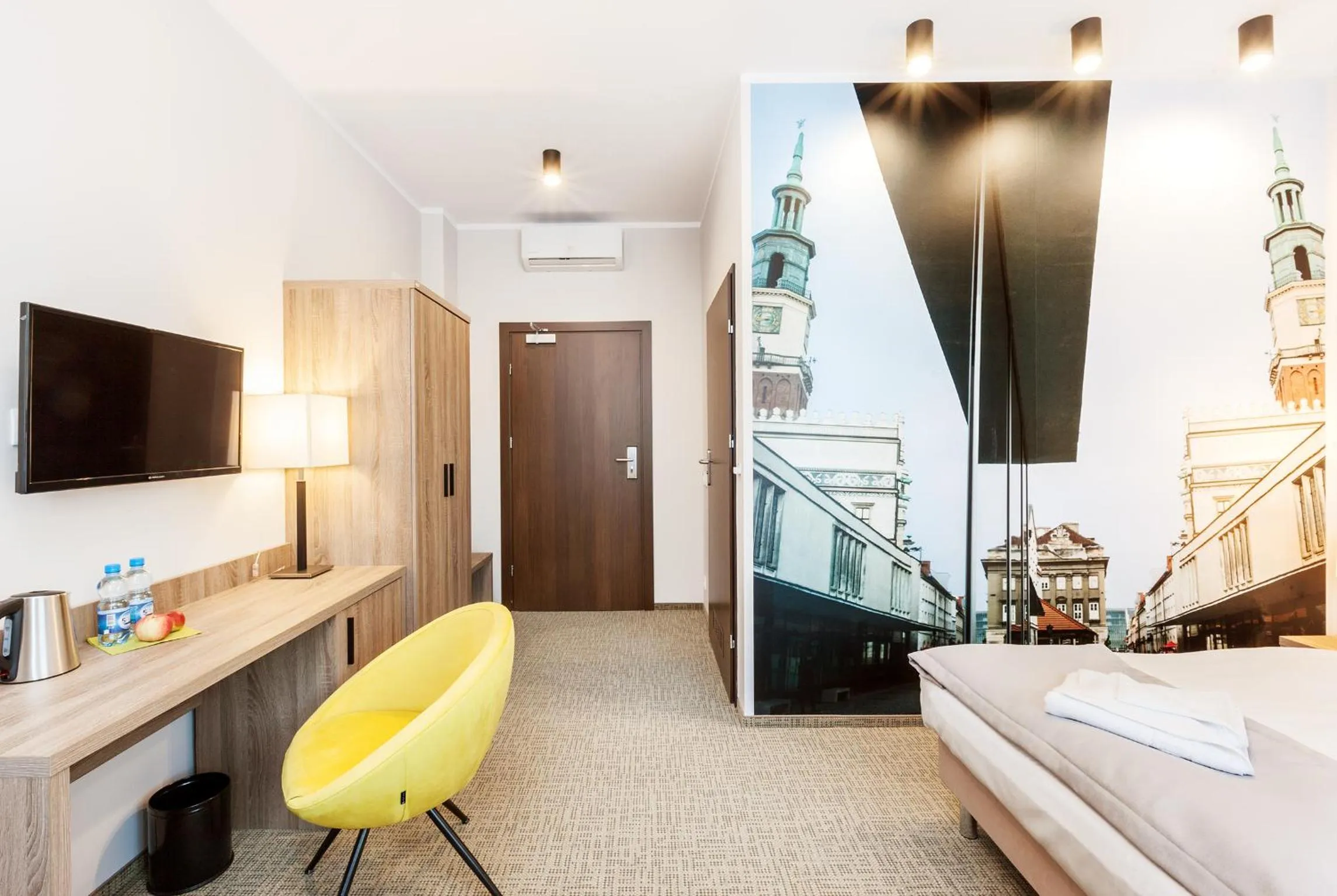 Bed in Meet Poznań Hotel