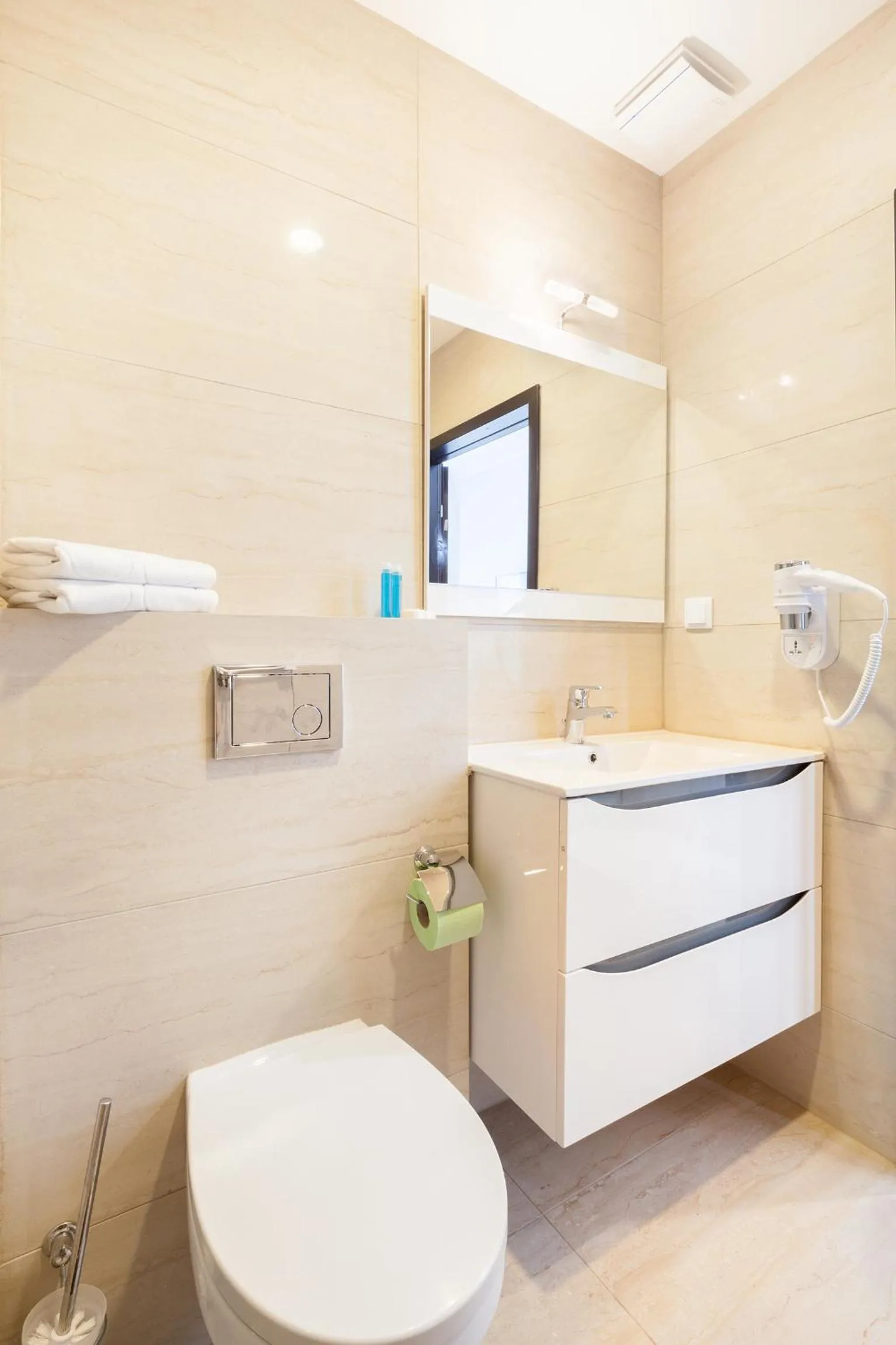 Bathroom in Meet Poznań Hotel