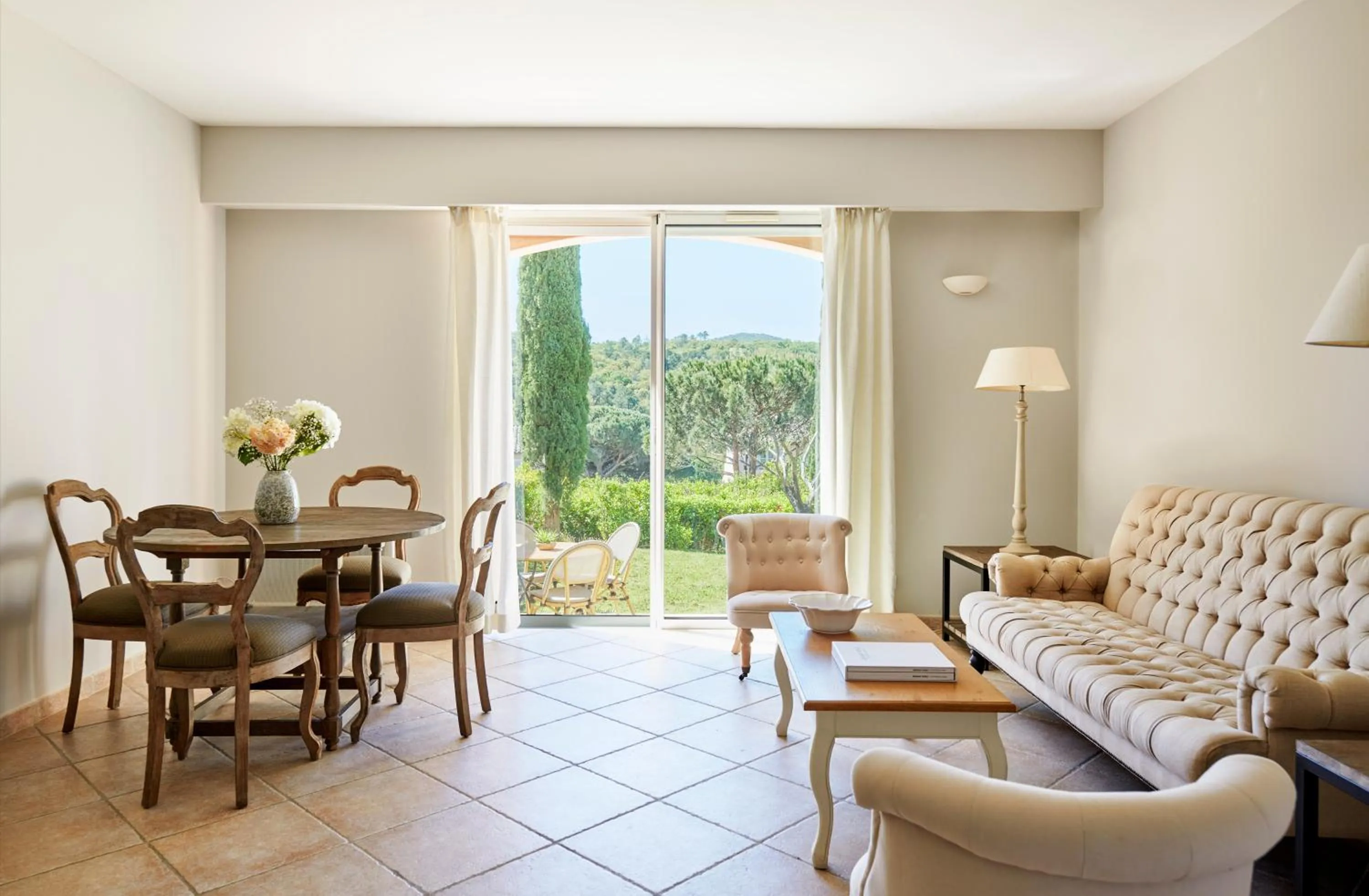 Living room in Saint-Tropez Golf Residences