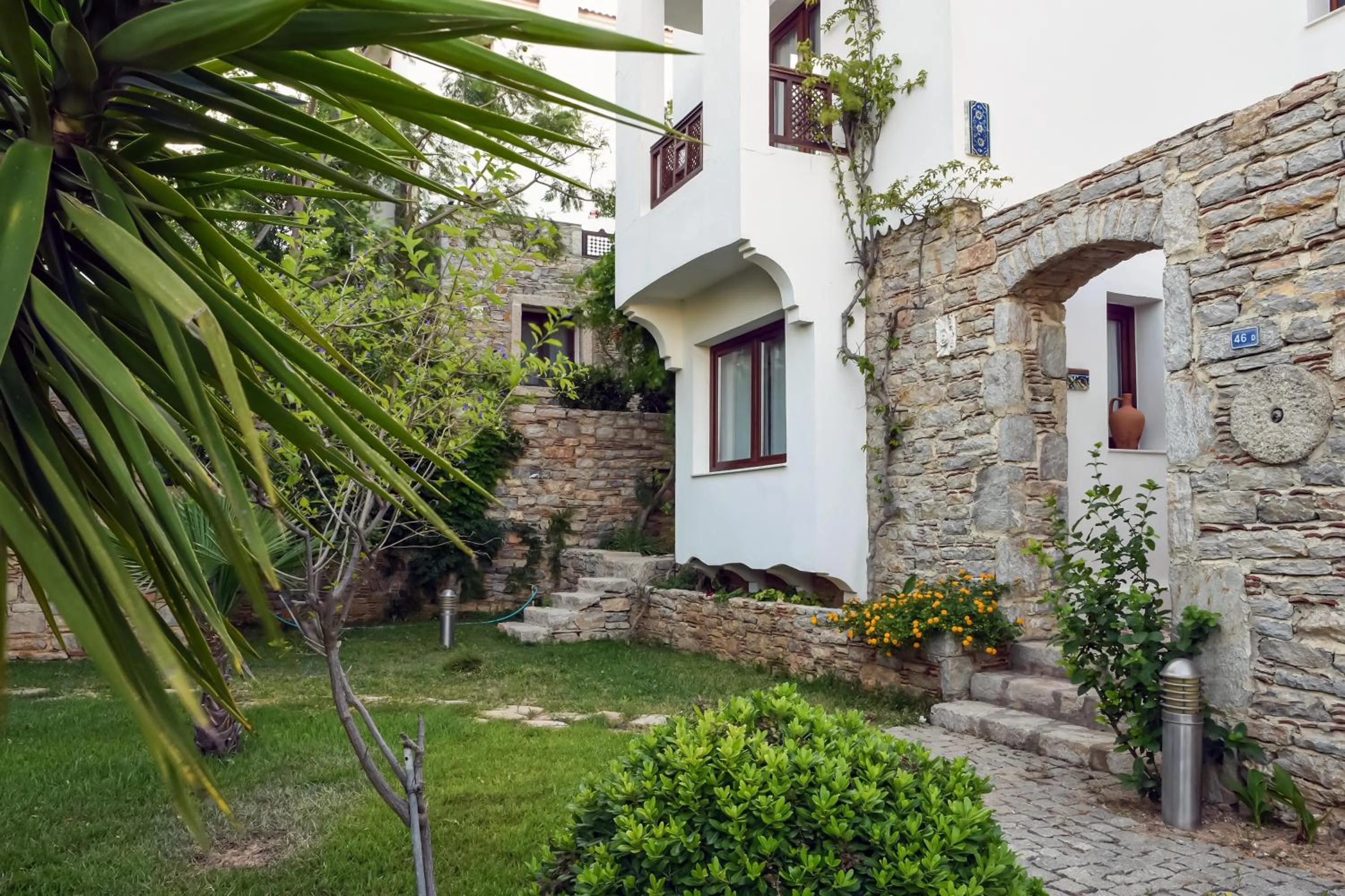 Garden in Marphe Hotel