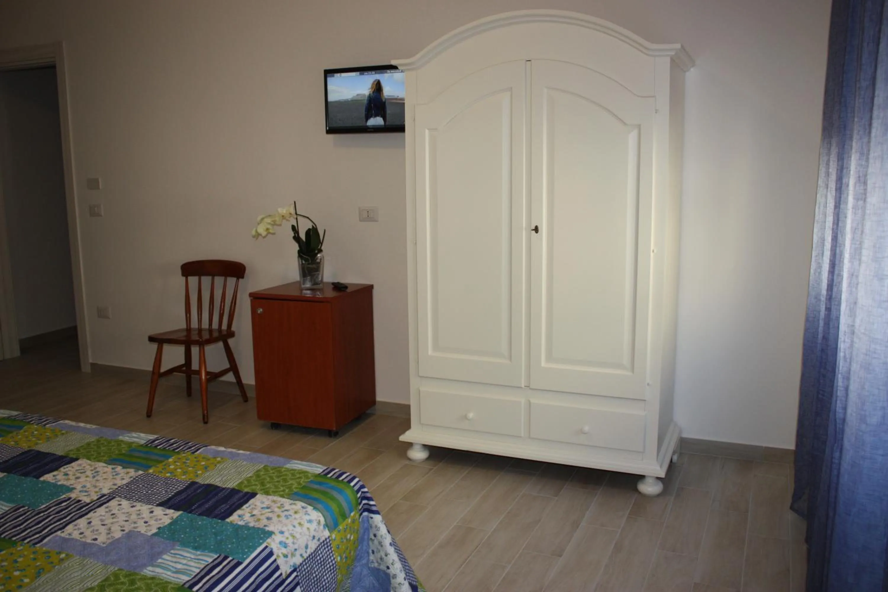 Decorative detail, Bed in Casa Nova b&b