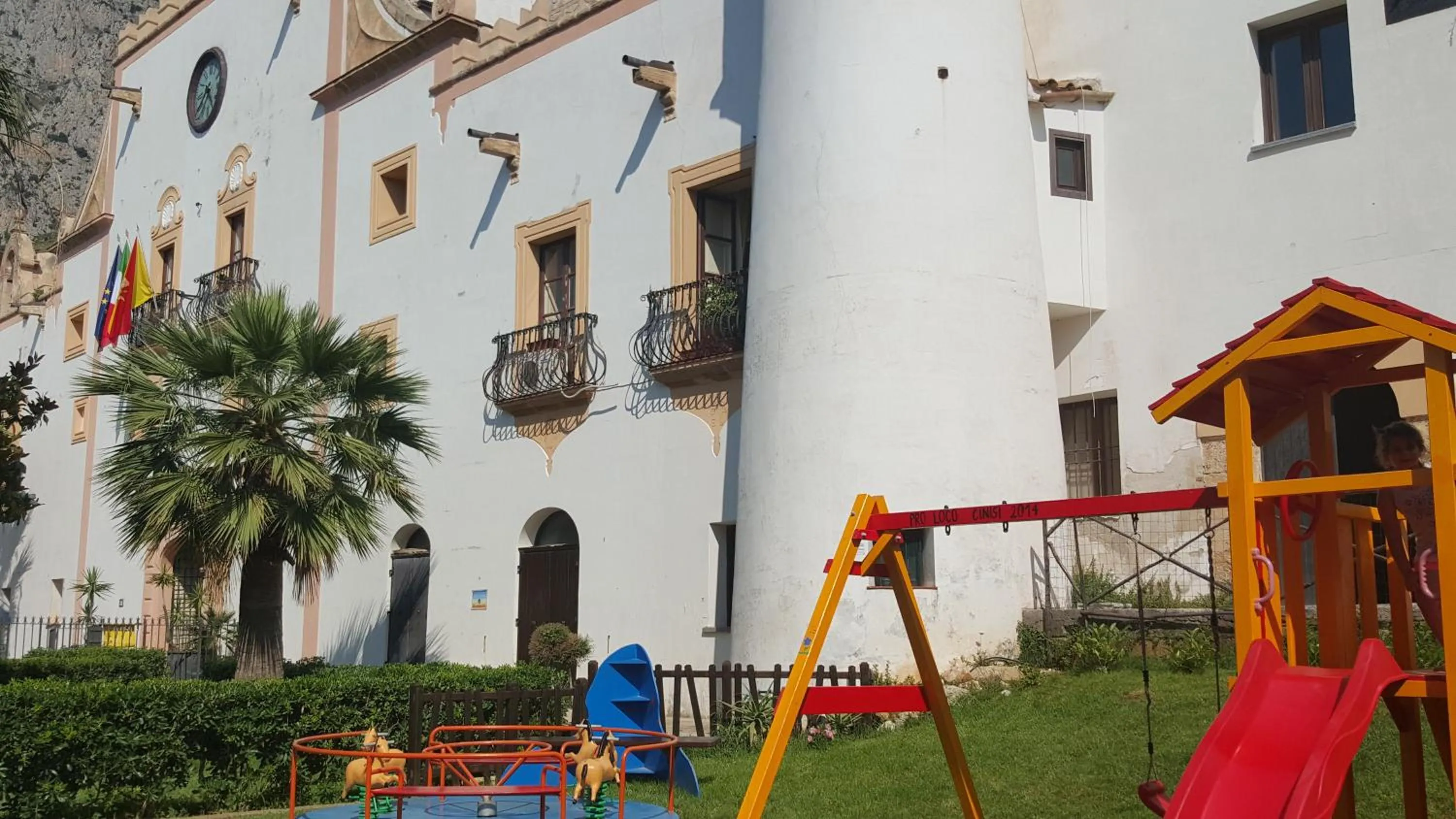 Children play ground in B&B Cinisi Vacanze