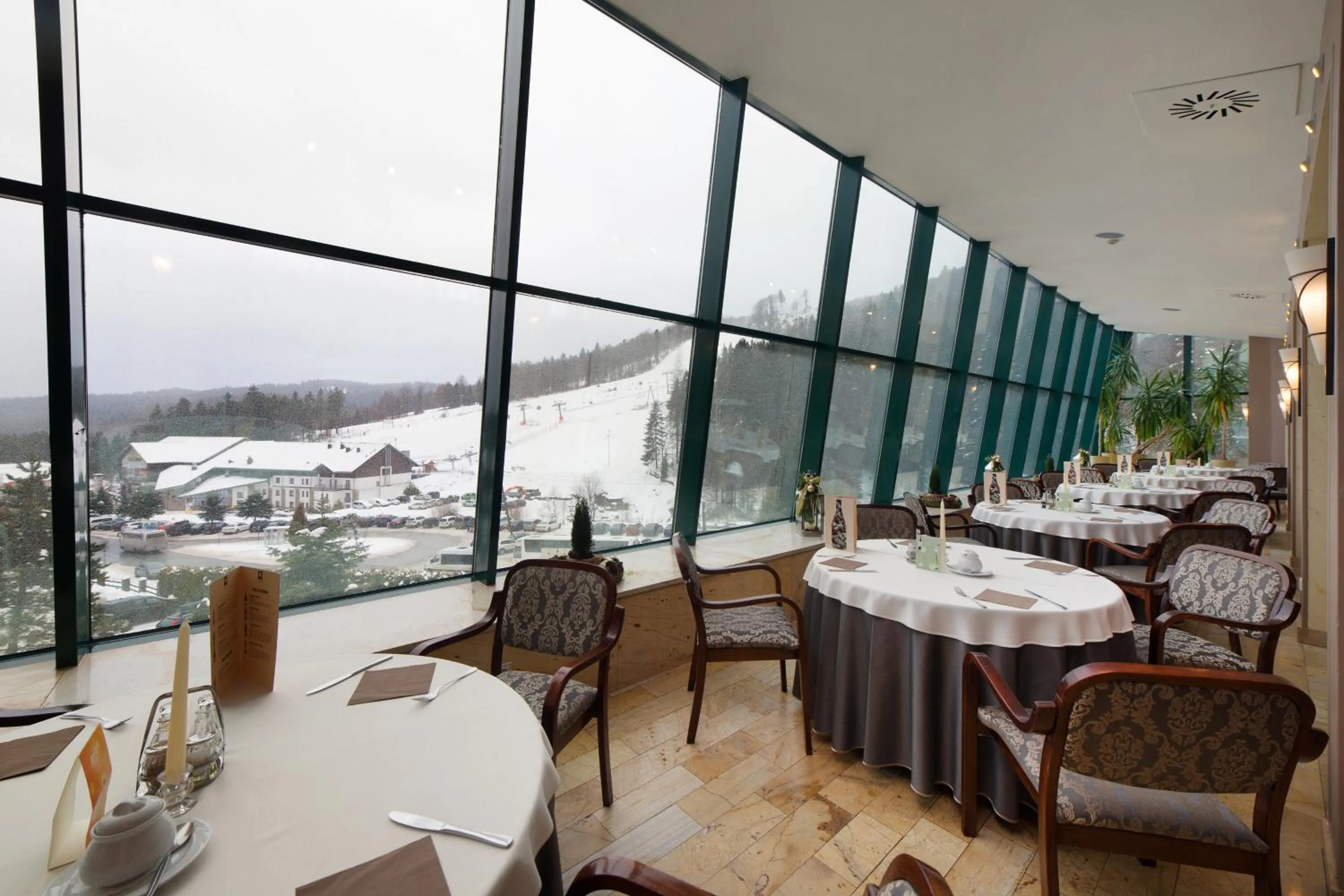 Restaurant/places to eat in Hotel Pegaz