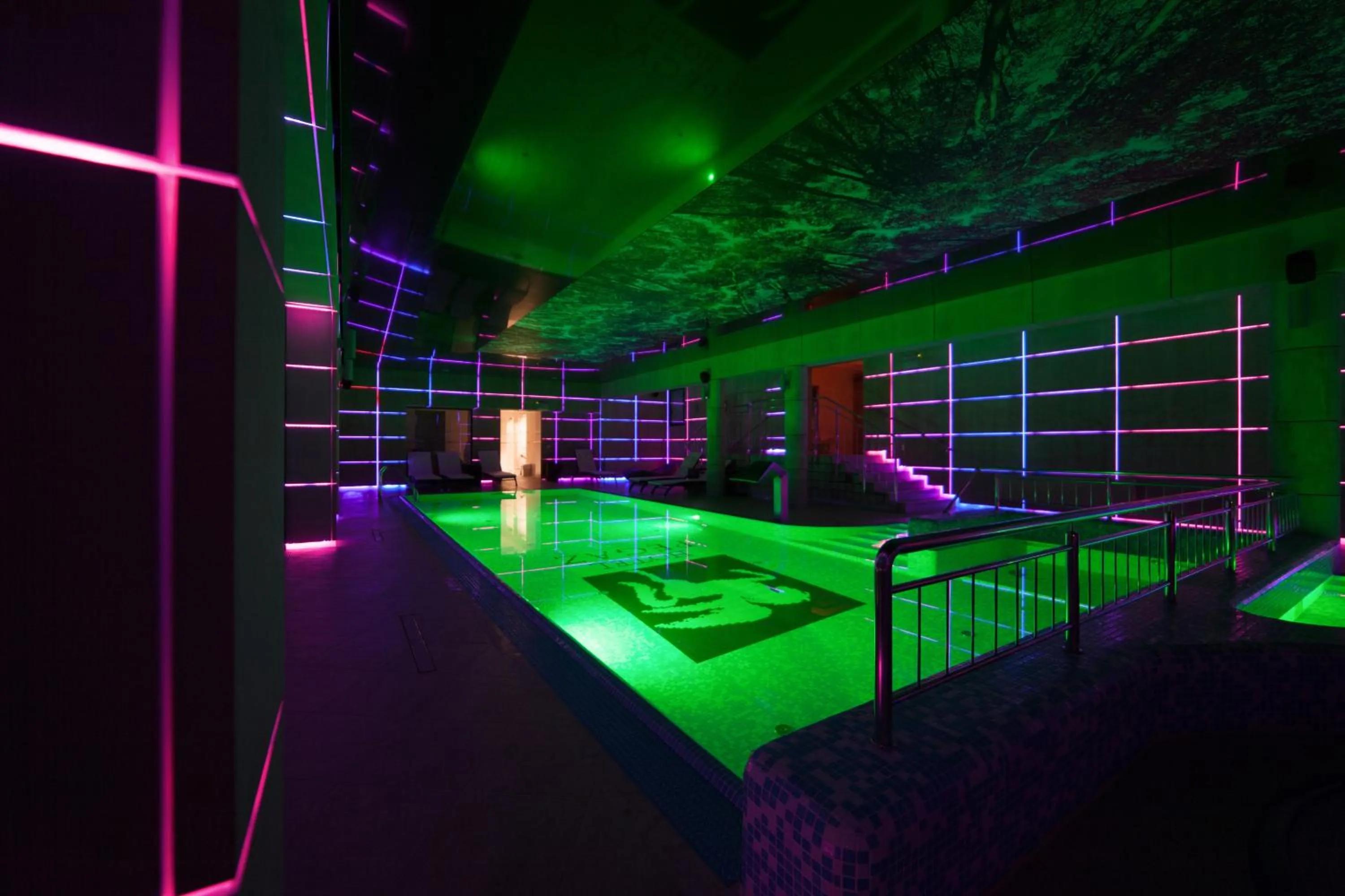 Swimming pool in Hotel Pegaz