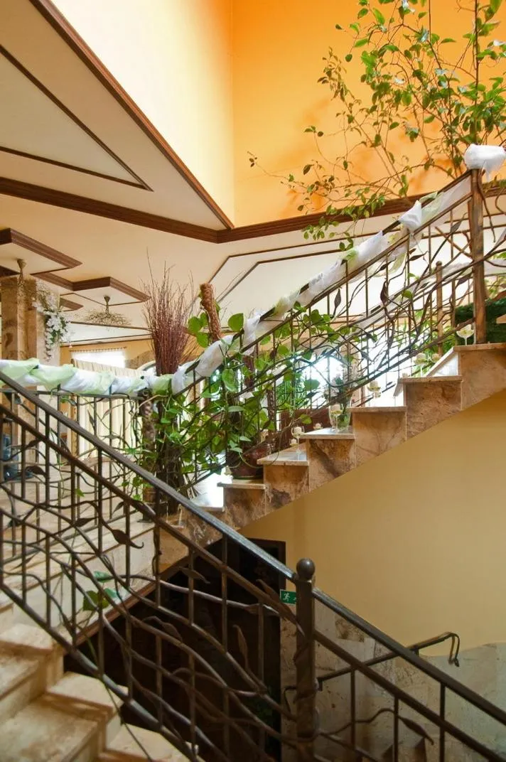 Business facilities in Skalny Dworek