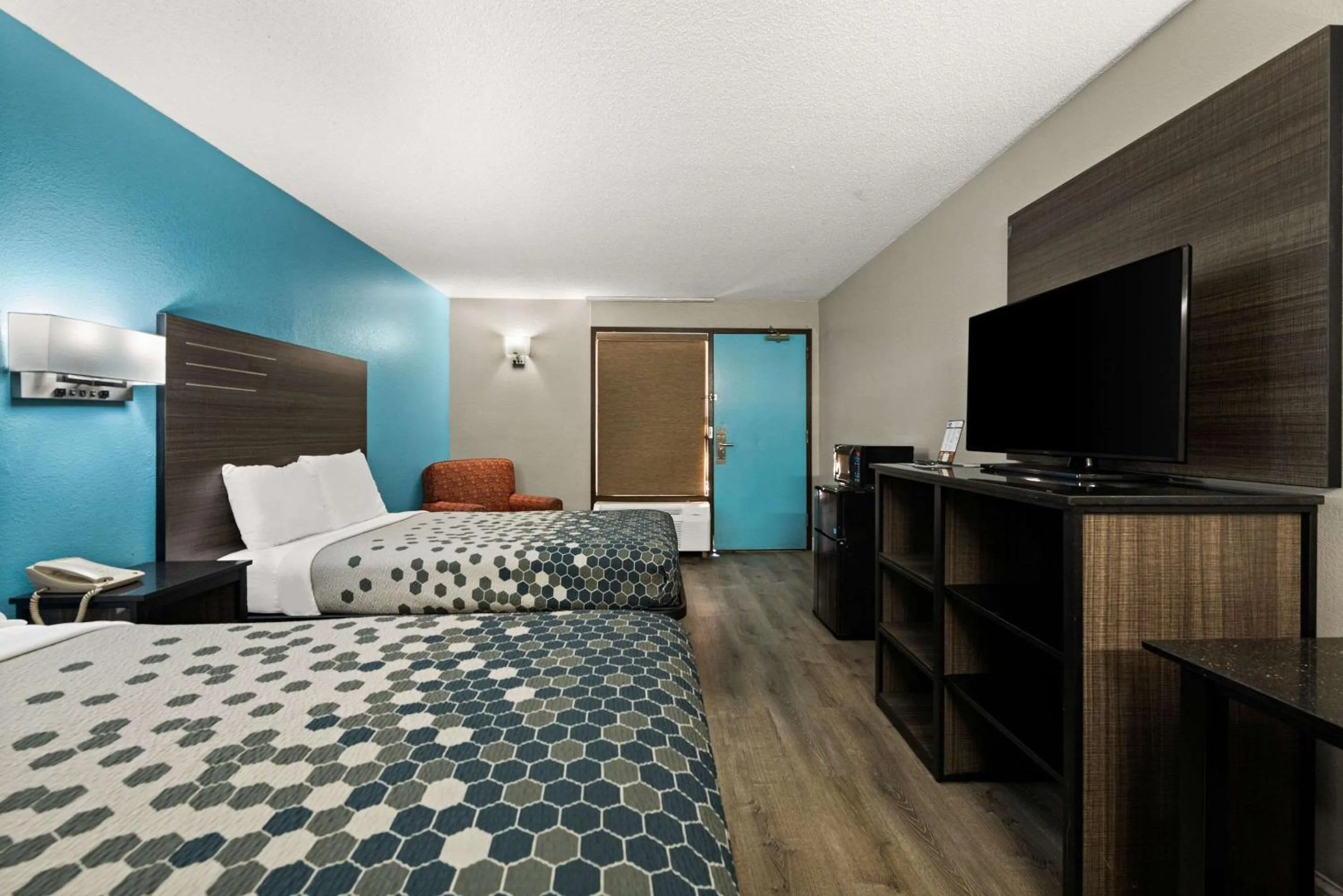 Bedroom, Bed in Rodeway Inn Richmond