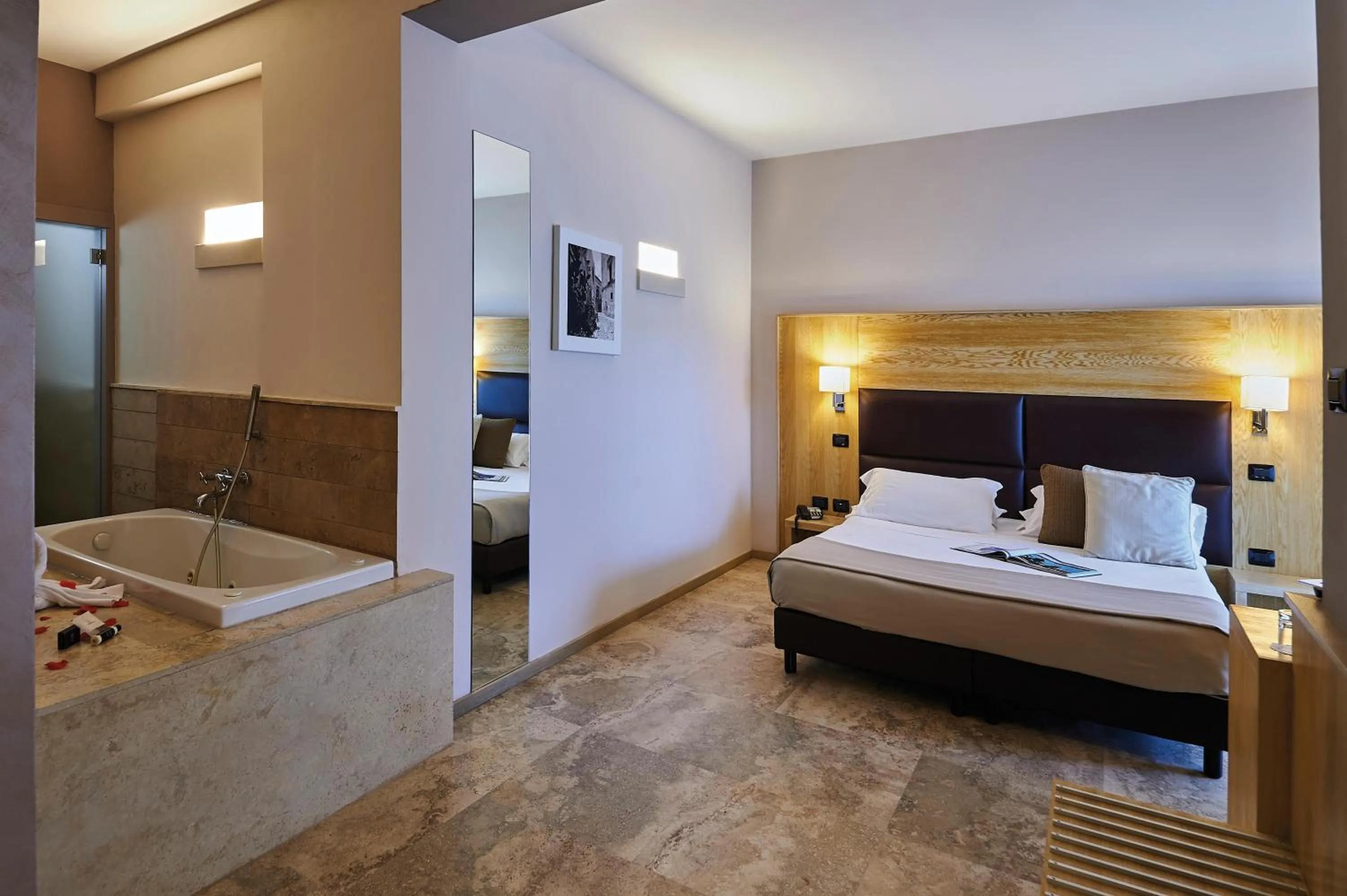 Hot Tub, Bed in Basiliani - CDSHotels