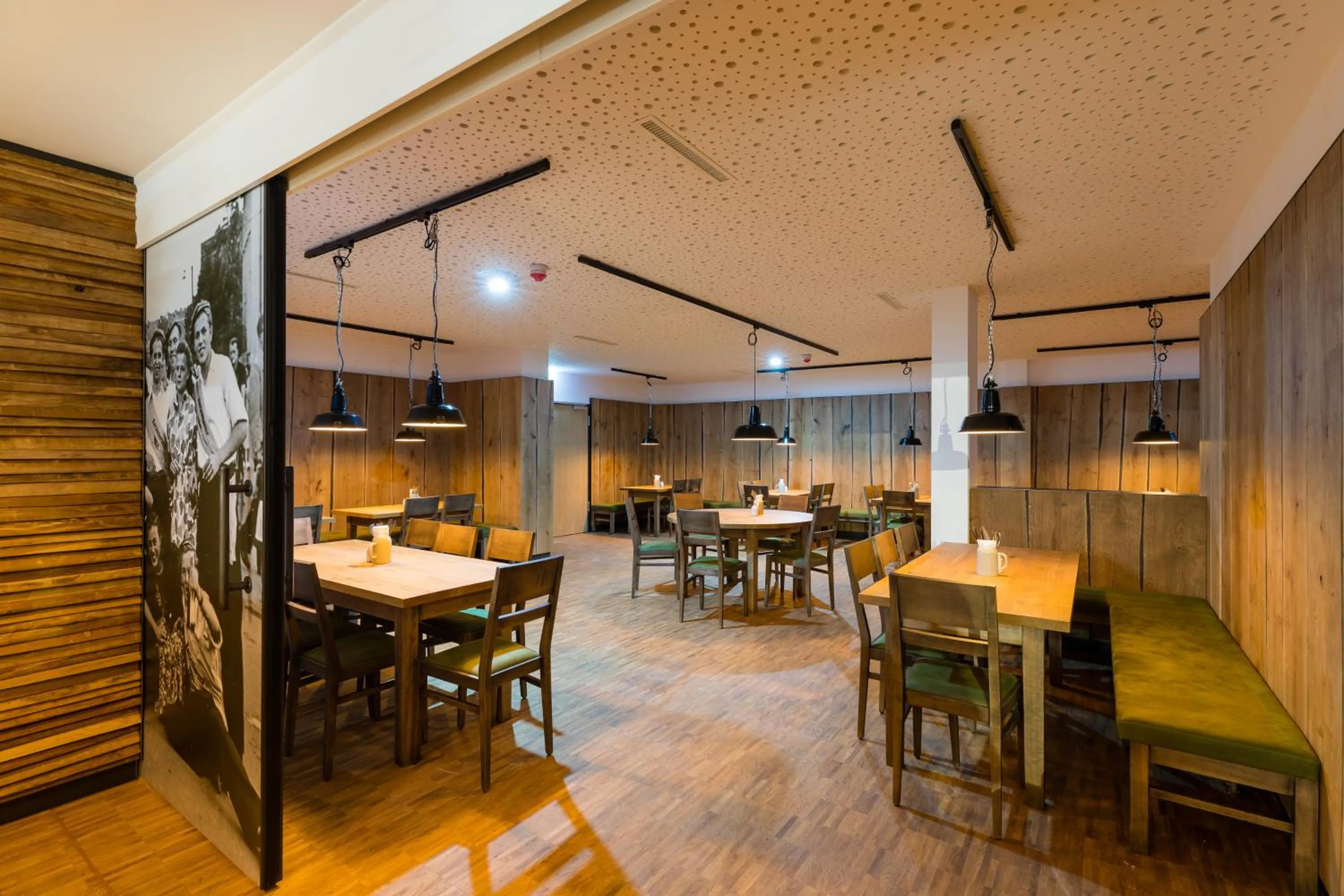 Restaurant/places to eat in mk | hotel rüsselsheim