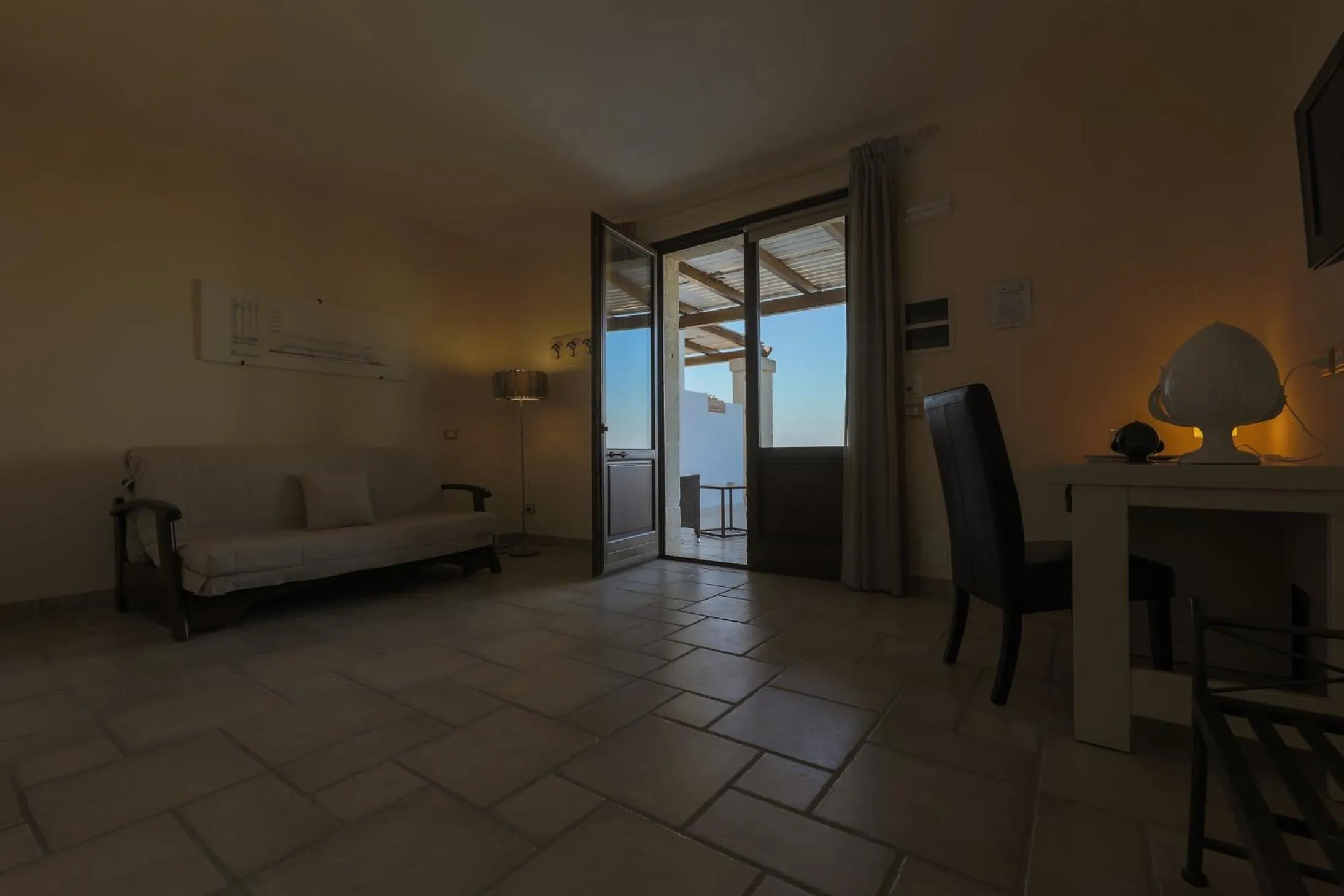 Living room, Bed in Corte Di Ferro Hotel & Wellness Resort