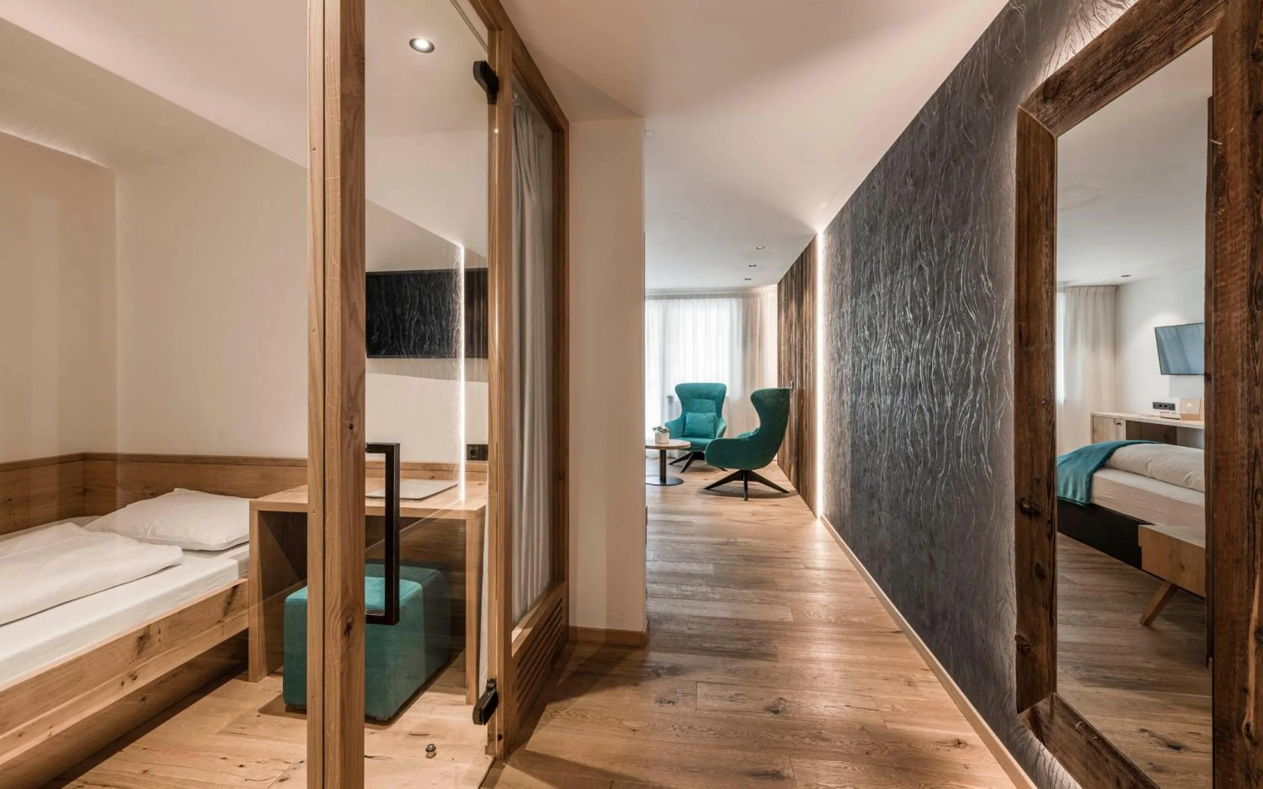 Photo of the whole room, Bed in MyPARADIES