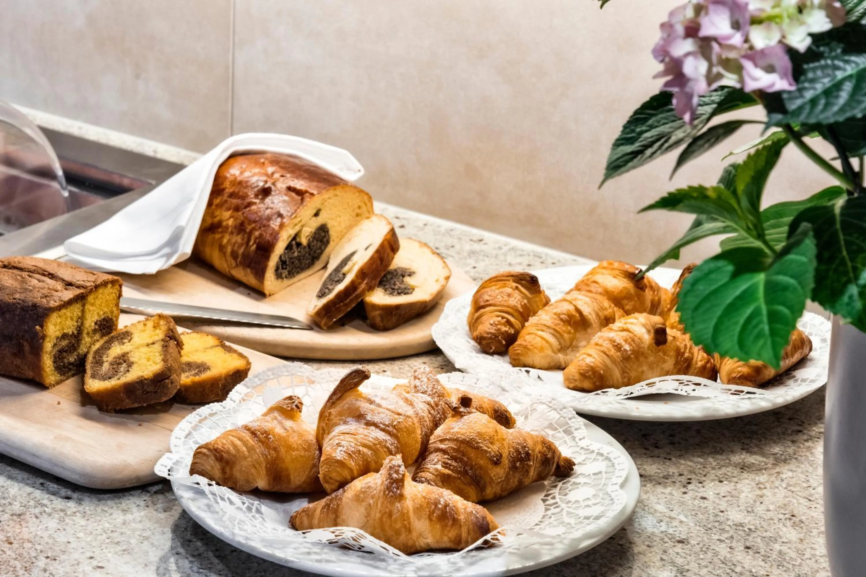 Food and drinks in Hotel Post - OlangCard included