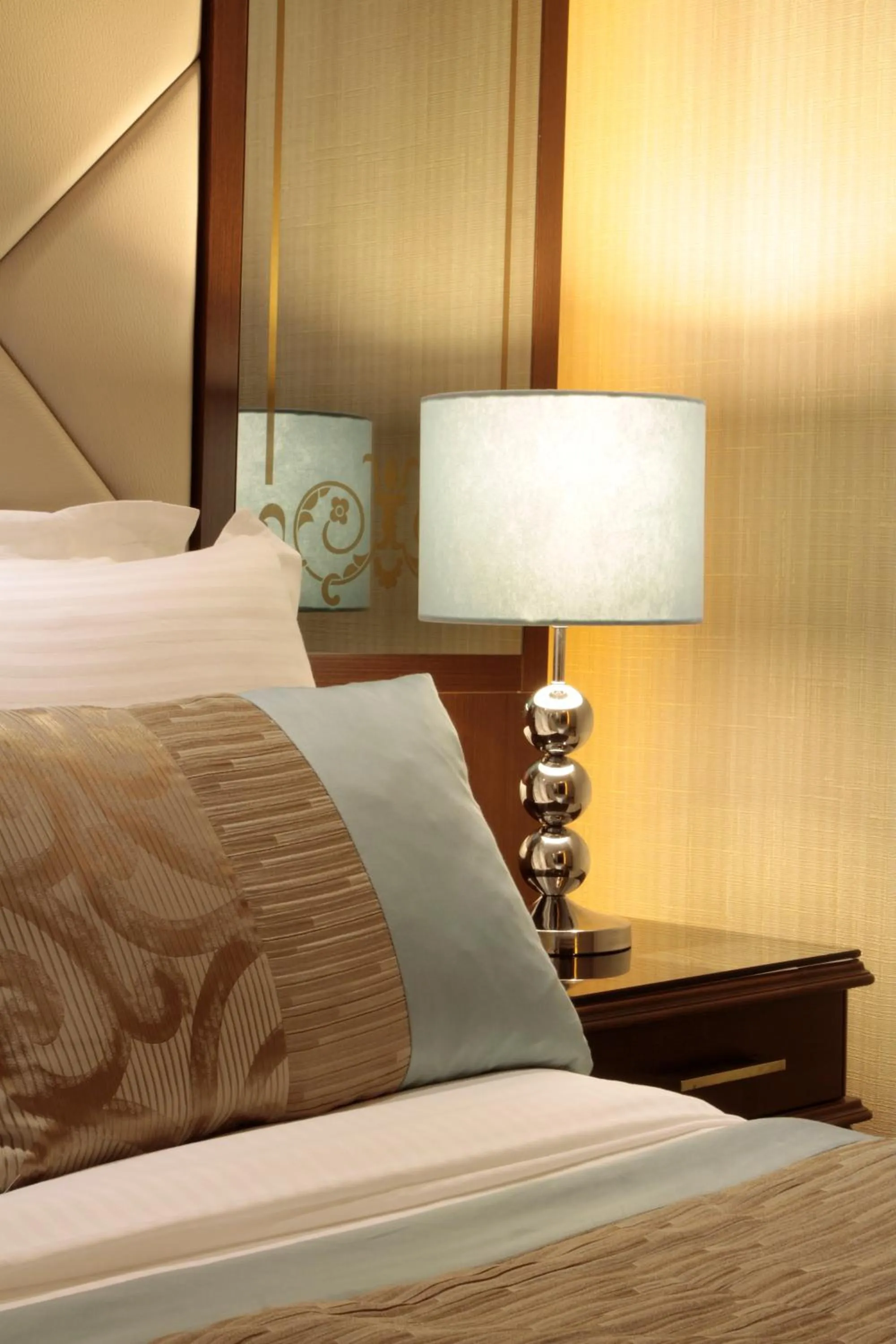 Decorative detail, Bed in The Parma Hotel Downtown