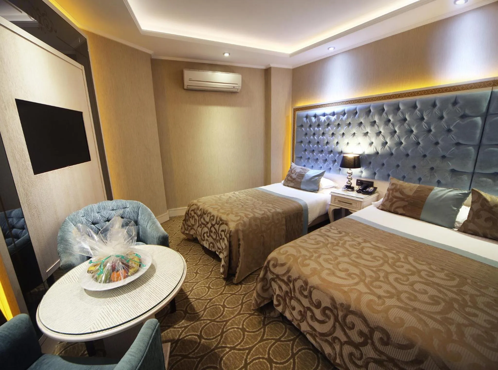 Bed in The Parma Hotel Downtown