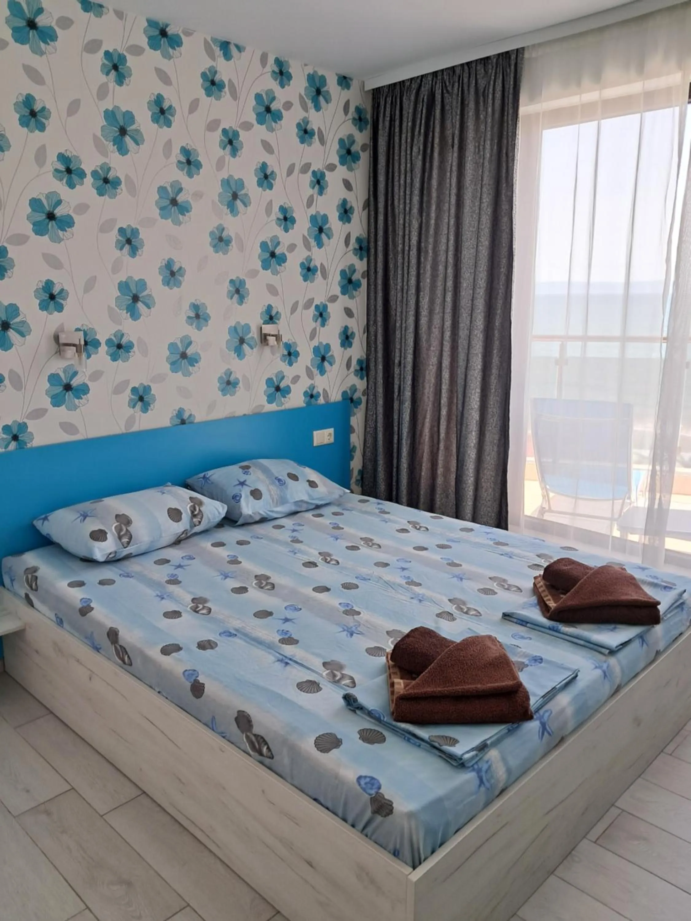 Bed in Apart Hotel Iglika