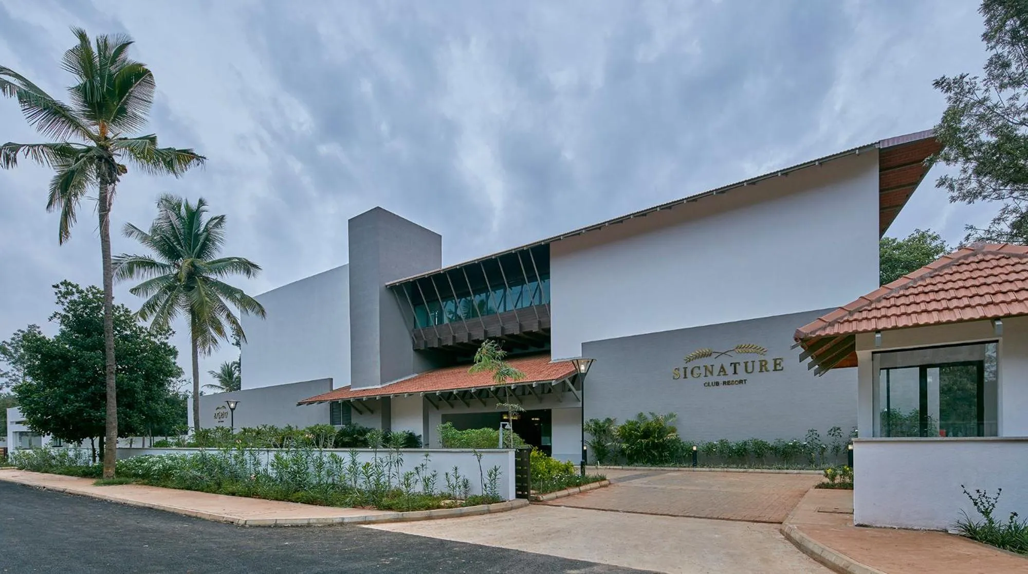 Facade/entrance in Signature Club Resort