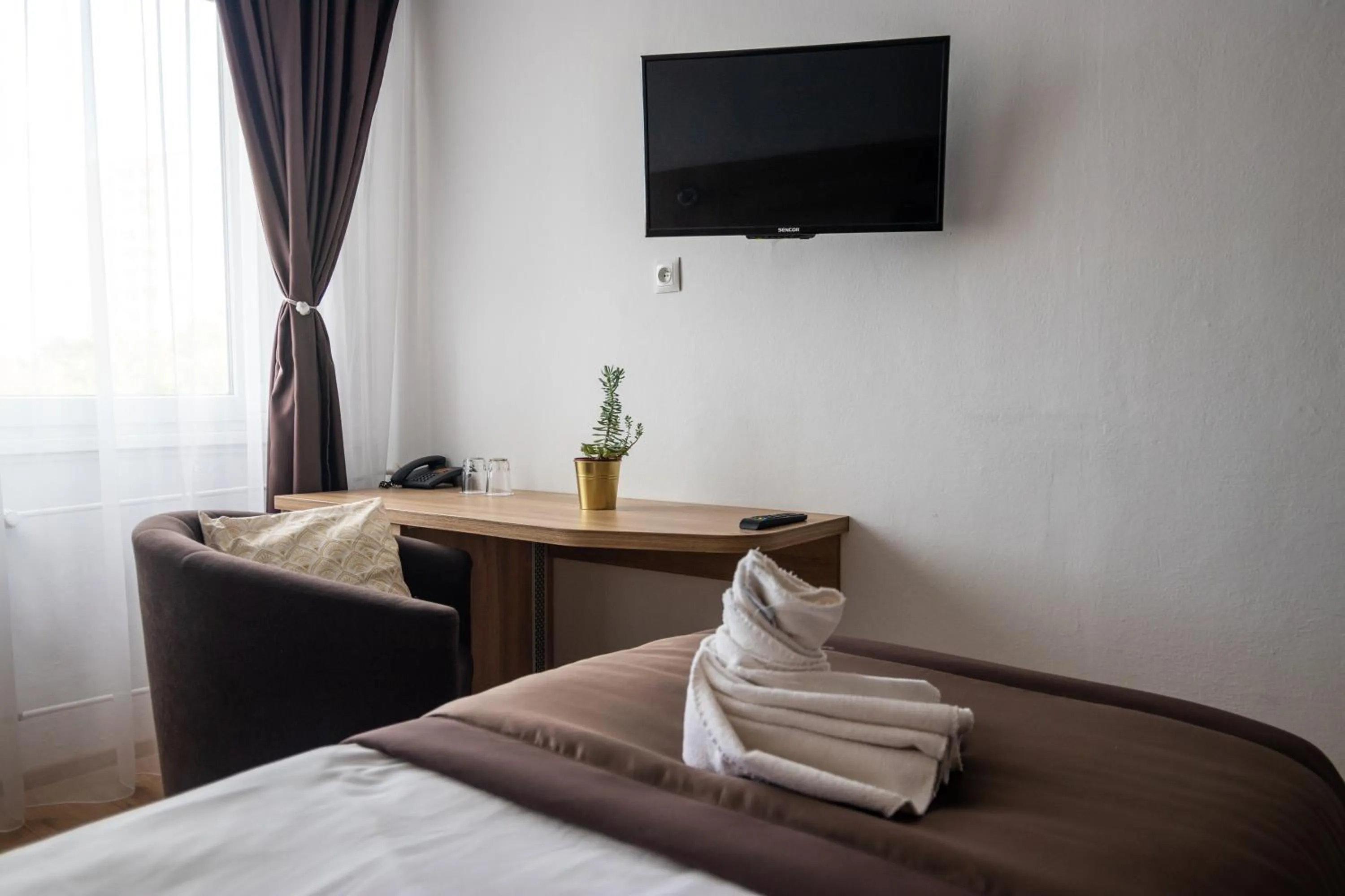 TV and multimedia, Bed in Hotel Akadémia